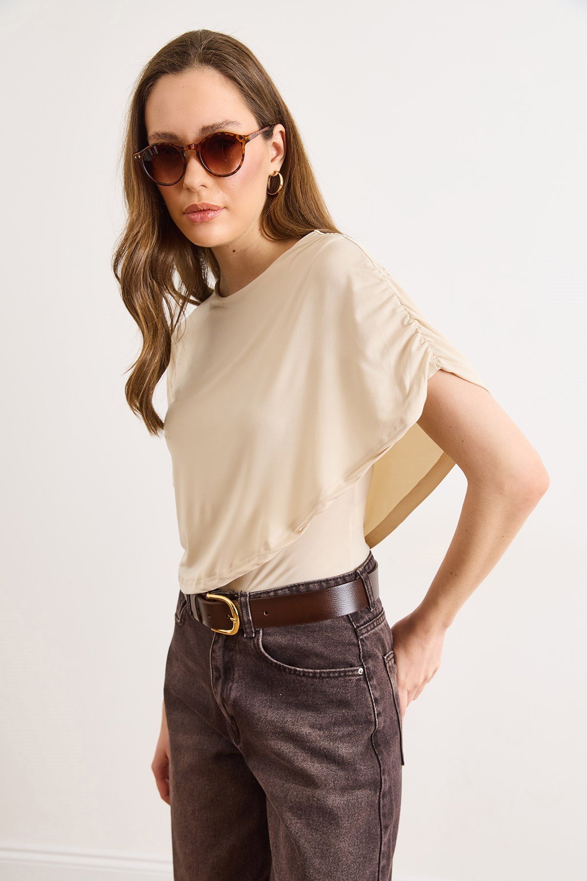 Tek Omuz Drape Detaylı Anvelop Sandy Bluz Taş