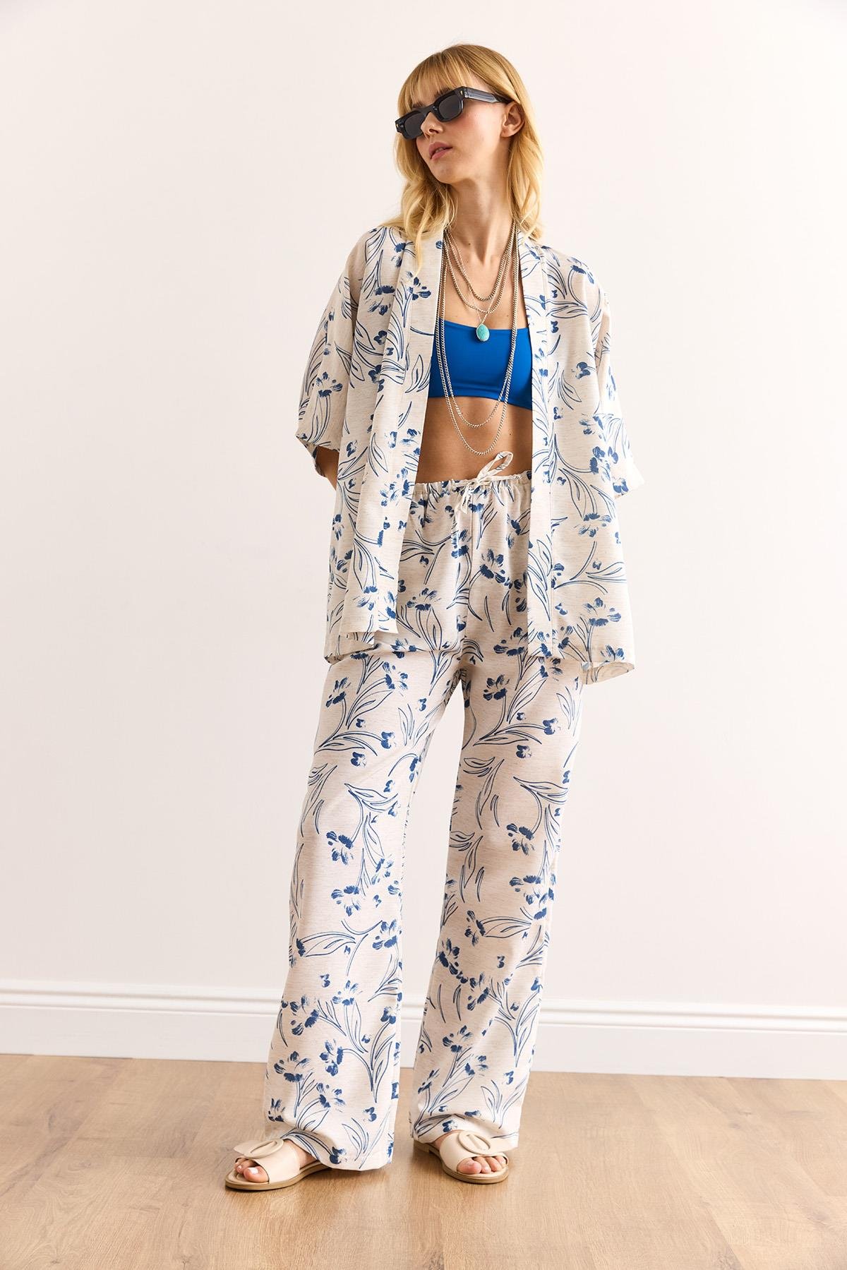 Üst Kimono Alt Cepli Palazzo Pantolon Takım Beyaz Mavi