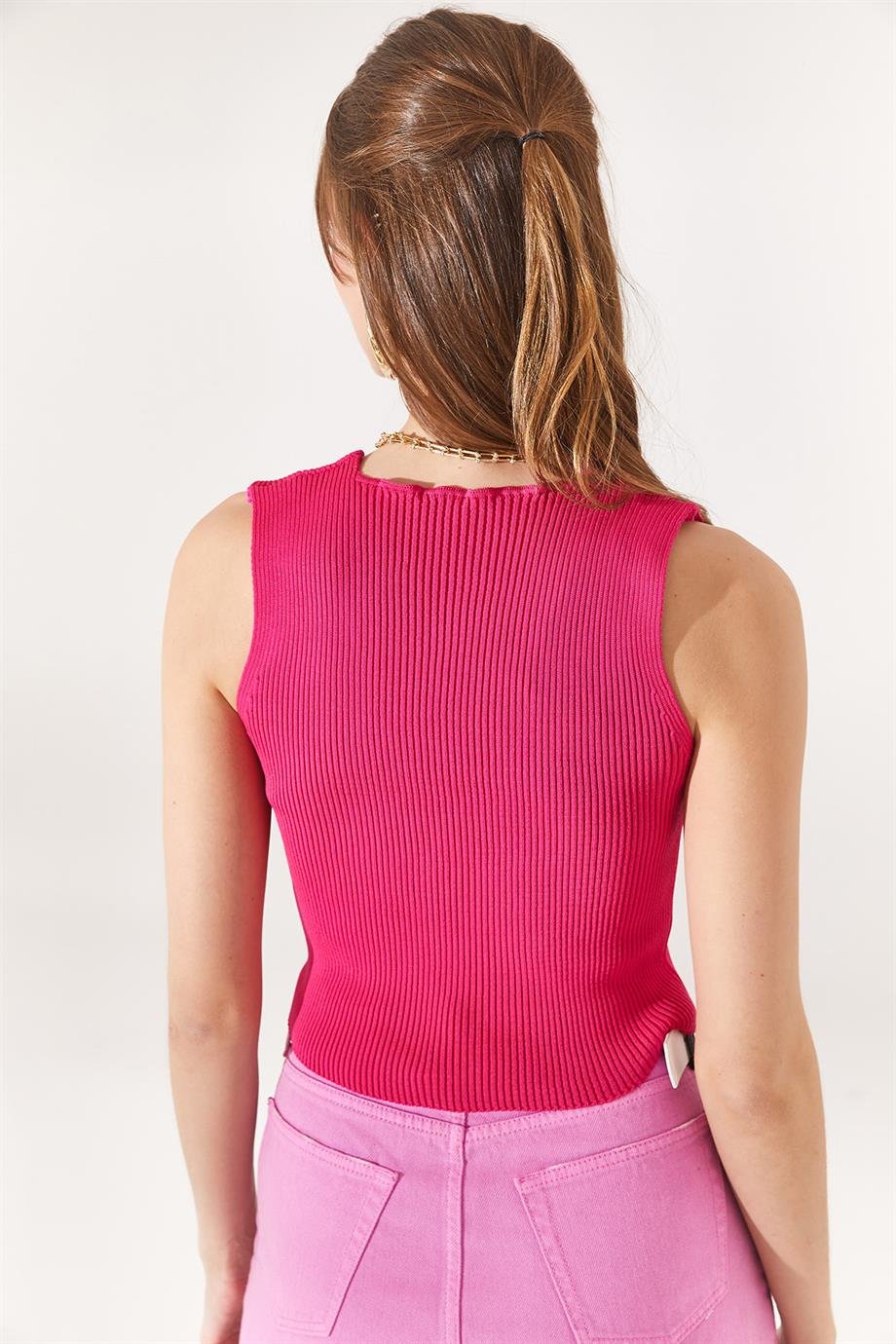 V Yaka Dekolteli Büzgülü Crop Triko Bluz Fuşya