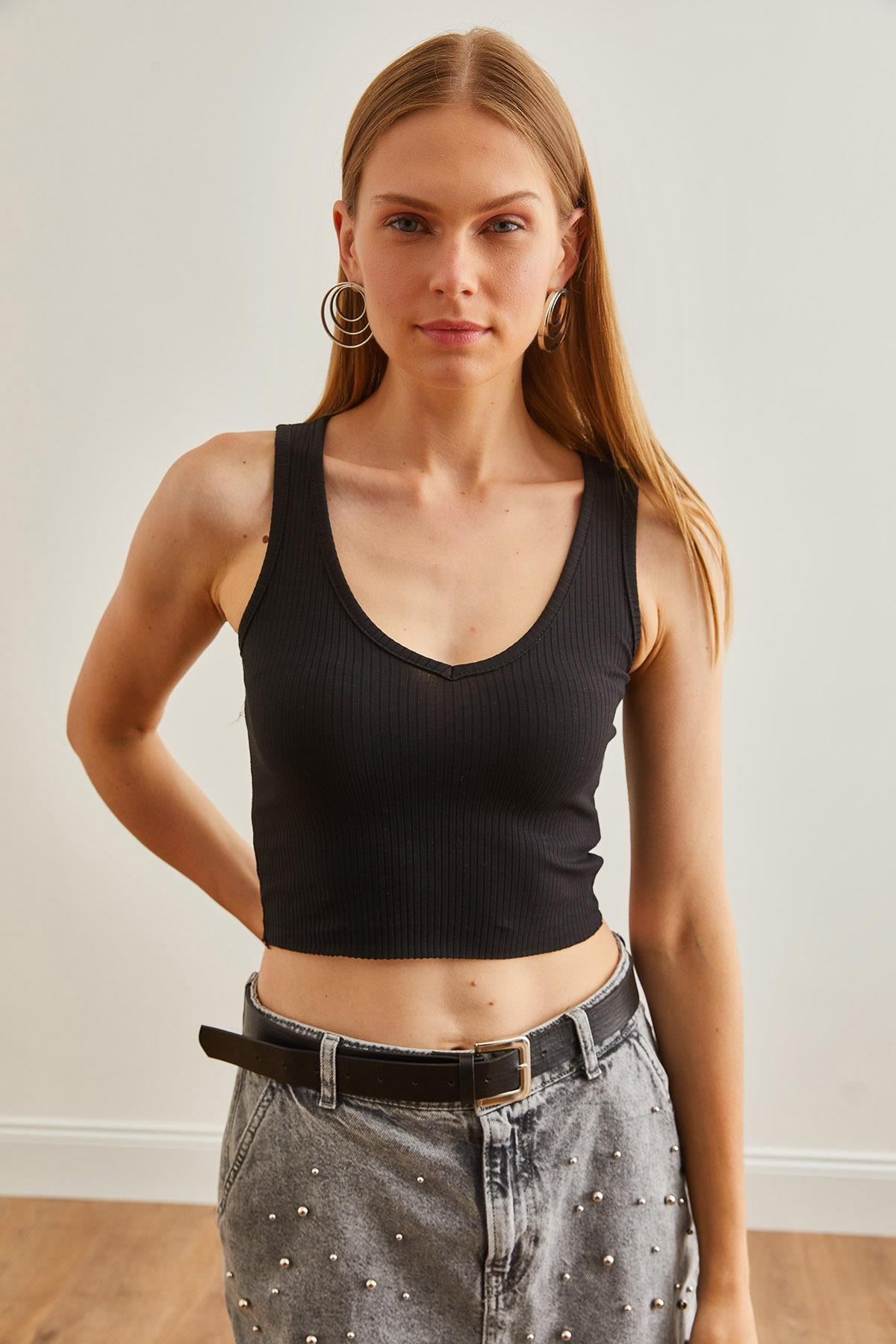 V Yaka Fitilli Crop Tişört Siyah