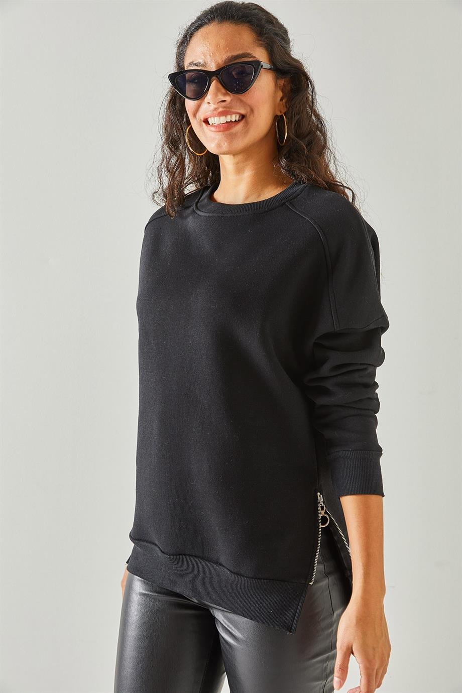 Yanları Fermuar Detaylı İçi Polarlı Kalın Sweatshirt Siyah