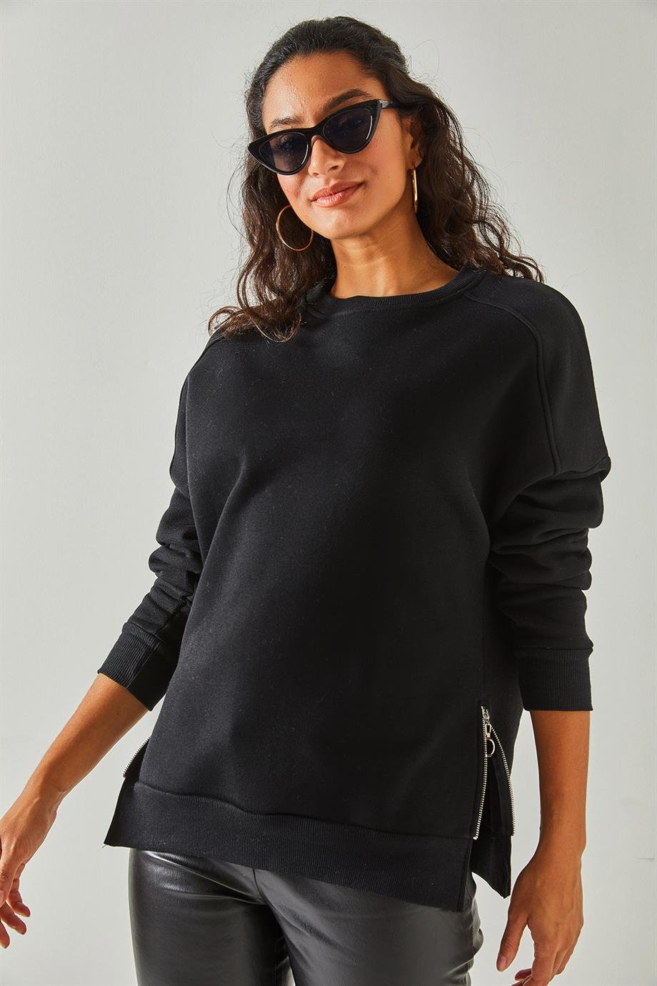 Yanları Fermuar Detaylı İçi Polarlı Kalın Sweatshirt Siyah