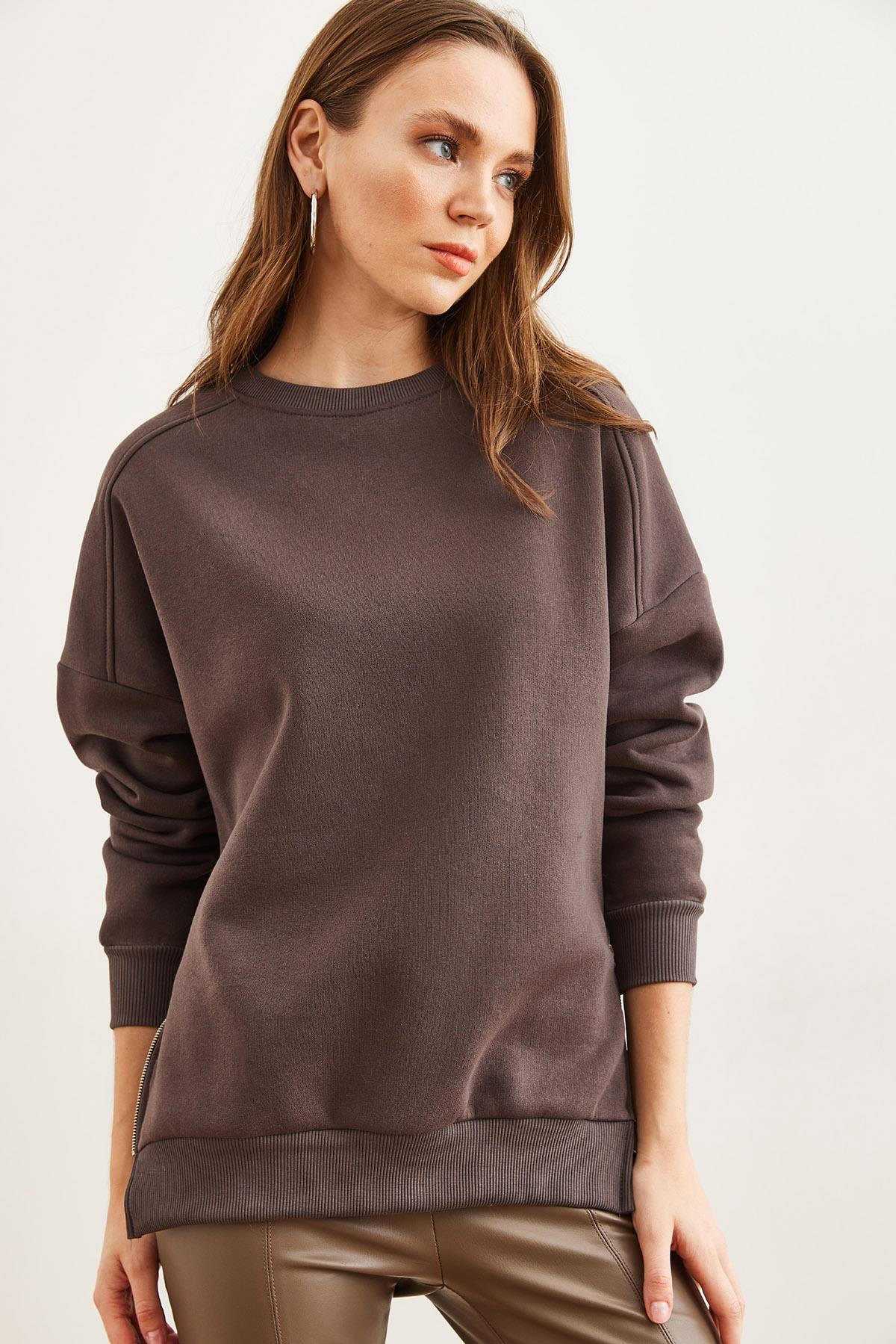 Yanları Fermuar Detaylı İçi Polarlı Kalın Sweatshirt Vizon