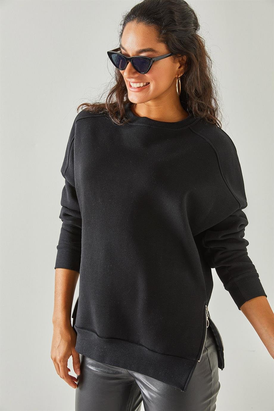 Yanları Fermuar Detaylı İçi Polarlı Kalın Sweatshirt Siyah
