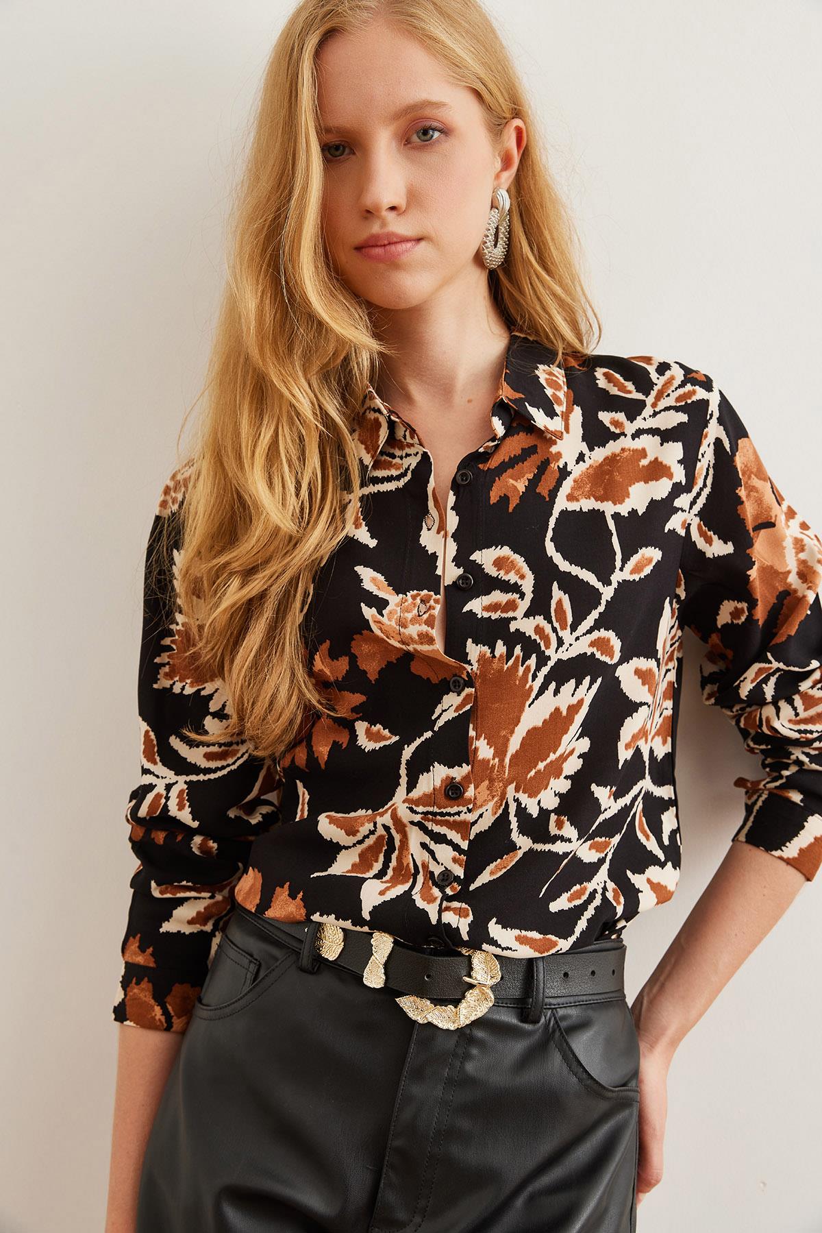 Yaprak Desenli Dökümlü Dokuma Viskon Gömlek Siyah