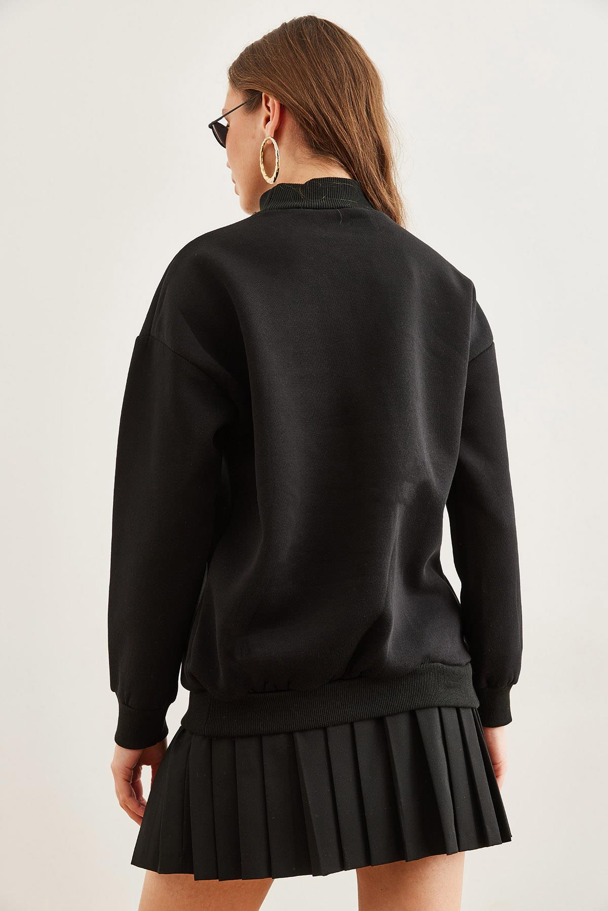 Yarım Balıkçı Şardonlu Basic Sweatshirt Siyah