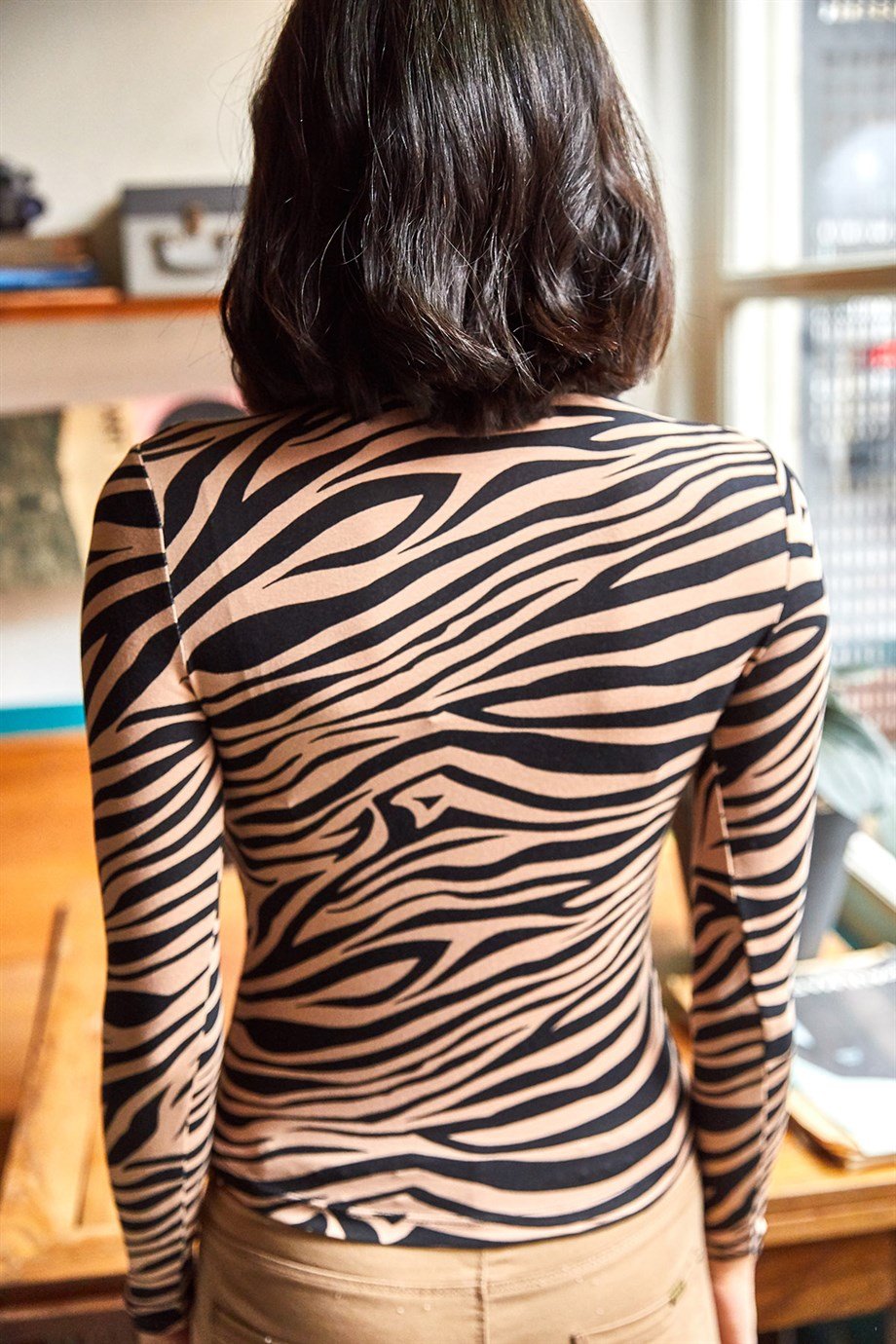Yarım Balıkçı Yumuşak Dokulu Viscon Örme Bluz Vizon Zebra