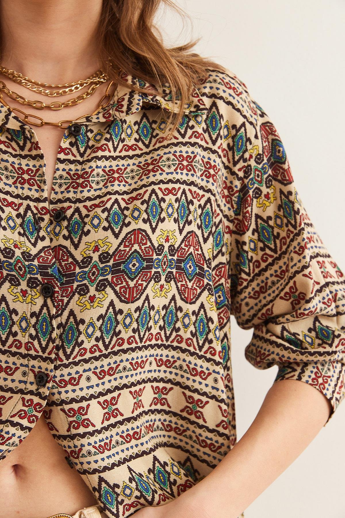 Yıkamalı Yumuşak Dokulu Desenli Viskon Gömlek Taş Kilim