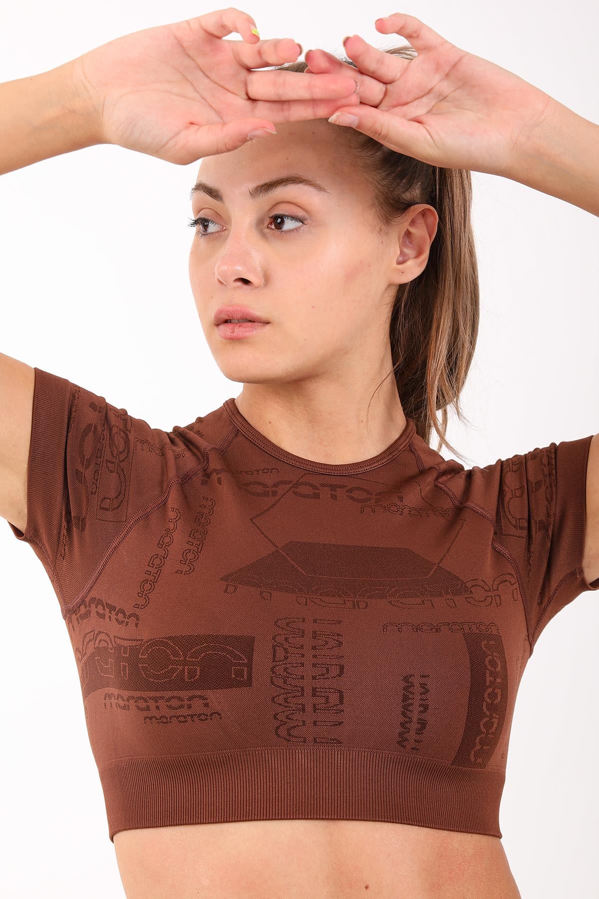 Maraton Active SlimFit Kadın Bisiklet Yaka  Kısa Kol Koşu Crop Top 811037