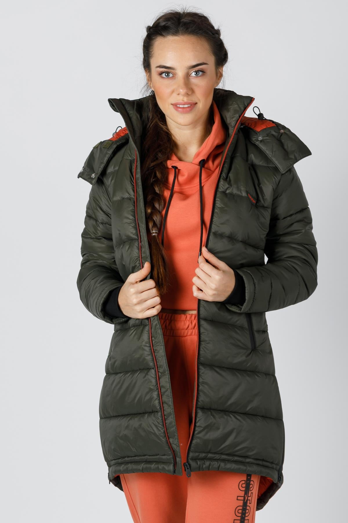 Maraton Sportswear Regular Kadın Kapşonlu  Uzun Kol Basic Mont 19390