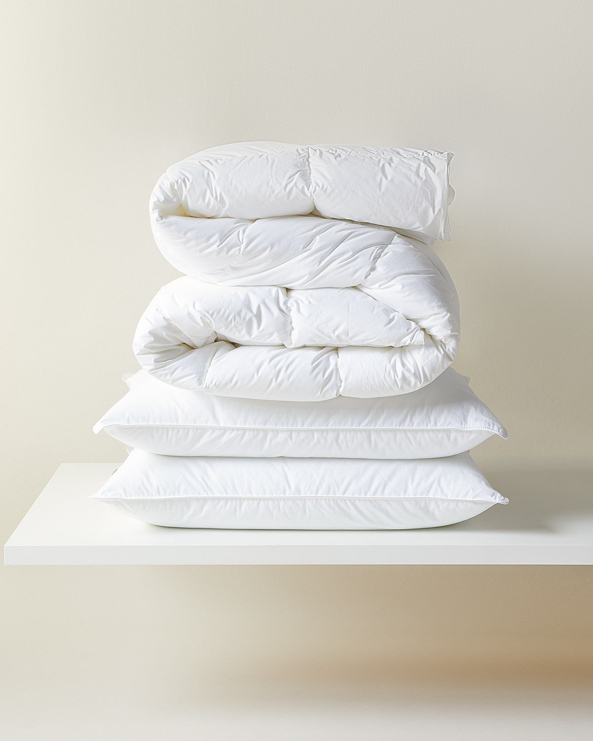 %100 Pamuk Kumaş Kaz Tüyü Konforunda Saten Biyeli Mikrojel Battal Boy Yastık Yorgan Seti 1 Adet 235 x 215 / 2 Adet 50 x 70 cm