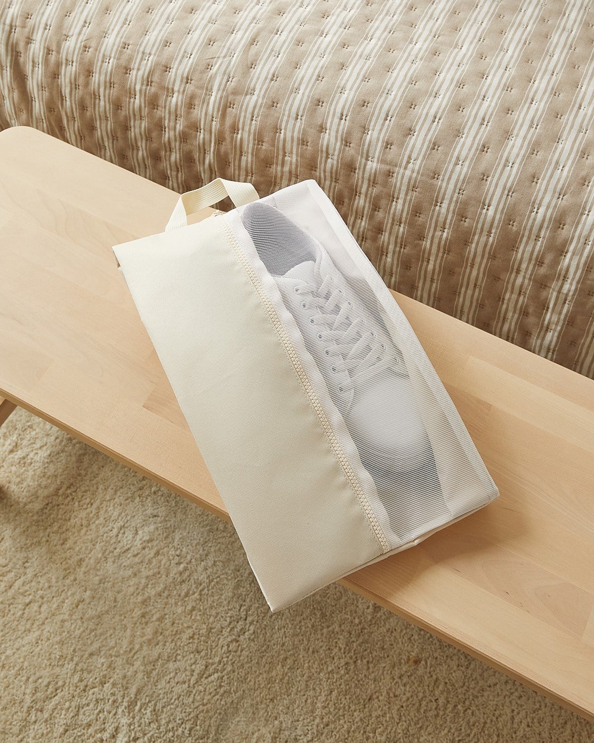 Bej Renk Fileli Oxford Kumaş Ayakkabı Düzenleyici Taşıma Çantası 22 x 40 x 9 cm