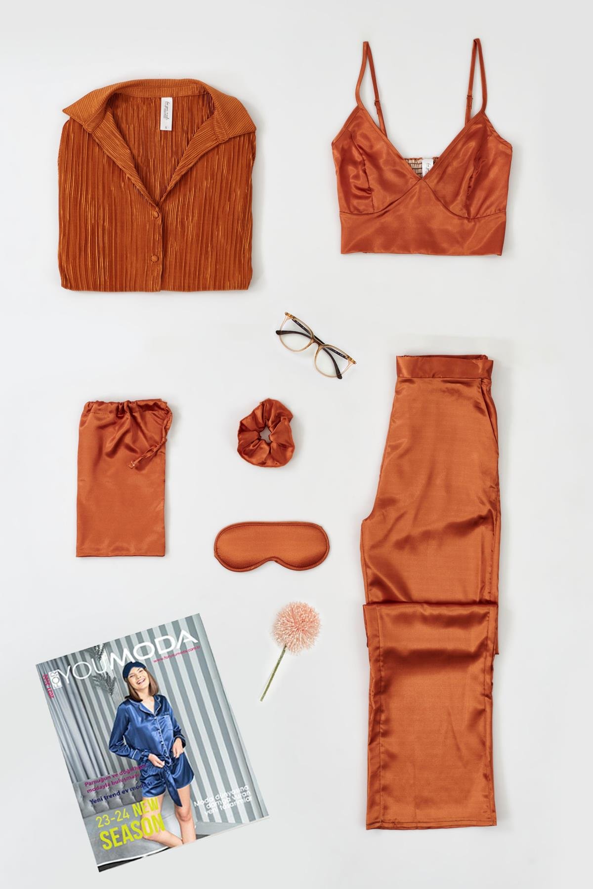 For You İn&Out 6 lı Pliseli Kiremit Bustiyerli Pijama Takım  For You İn&Out 6'lı Pliseli Kiremit Bustiyerli Pijama Takım