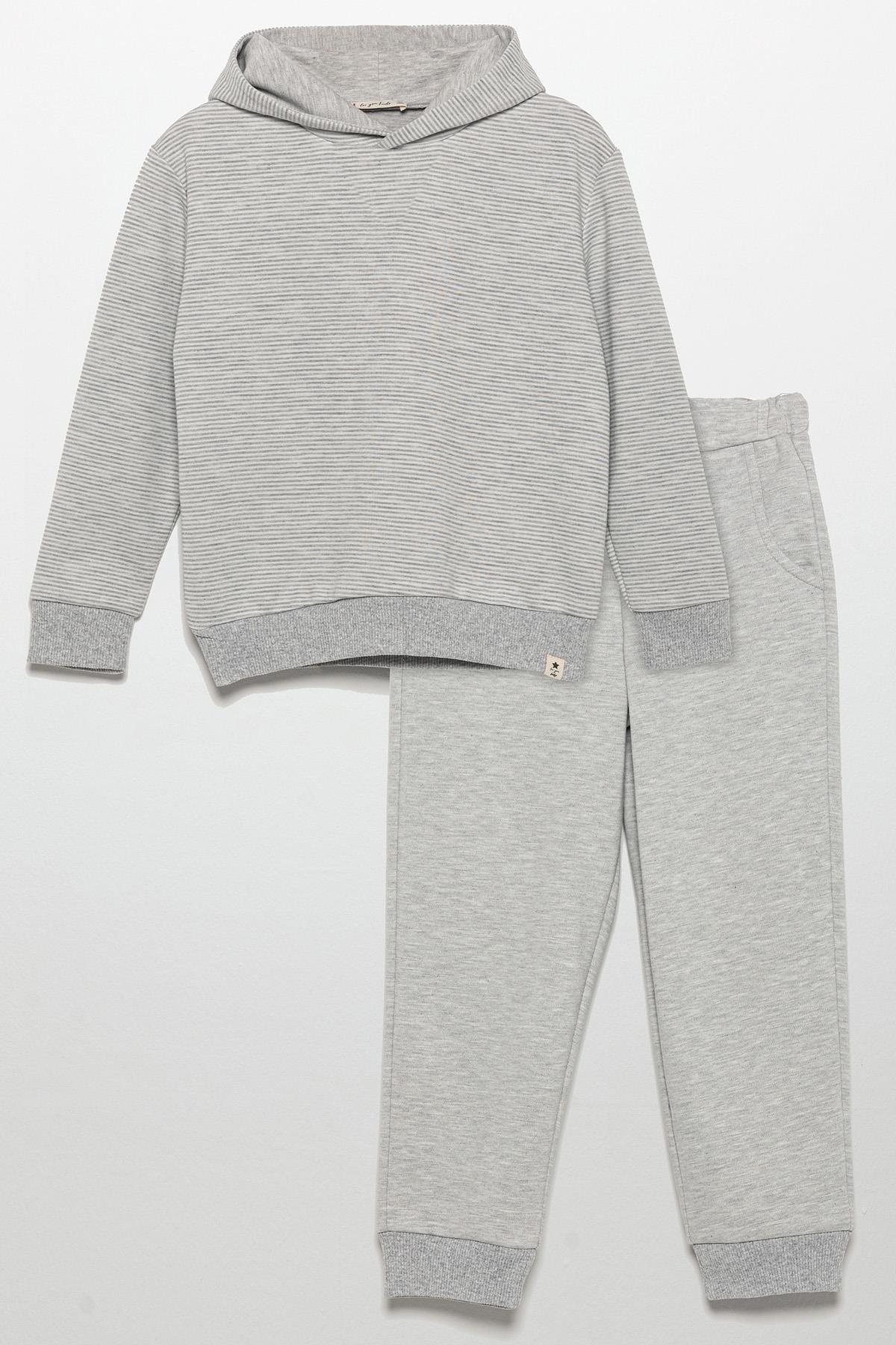 For You Kids Çizgili Kapişonlu Jogger Gri Alt Üst Takım For You Kids Çizgili Kapişonlu Jogger Gri Alt Üst Takım