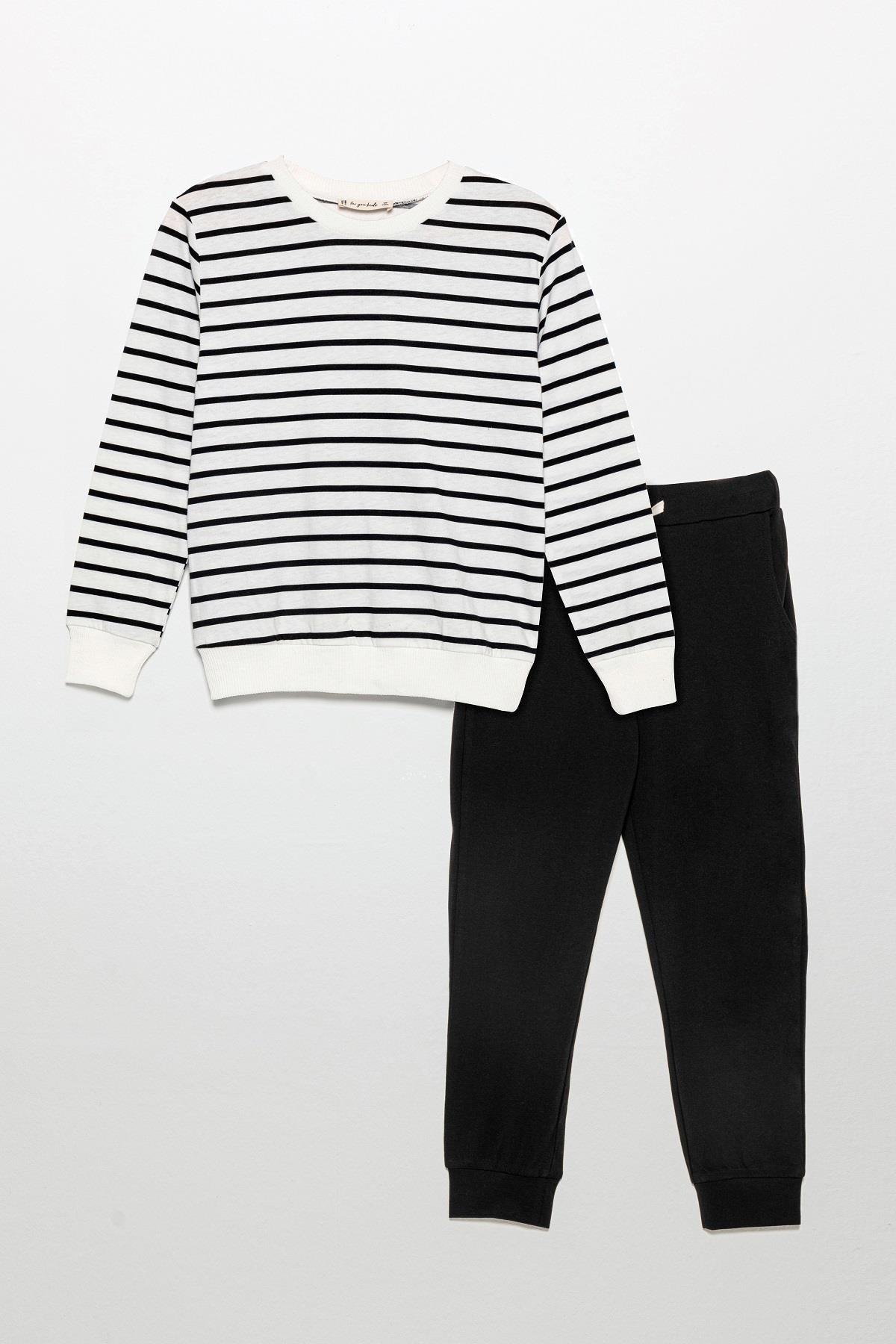 For You Kid sÇizgili Sweatshirt Jogger Siyah Alt Üst Takım For You Kids Çizgili Sweatshirt Jogger Siyah Alt Üst Takım
