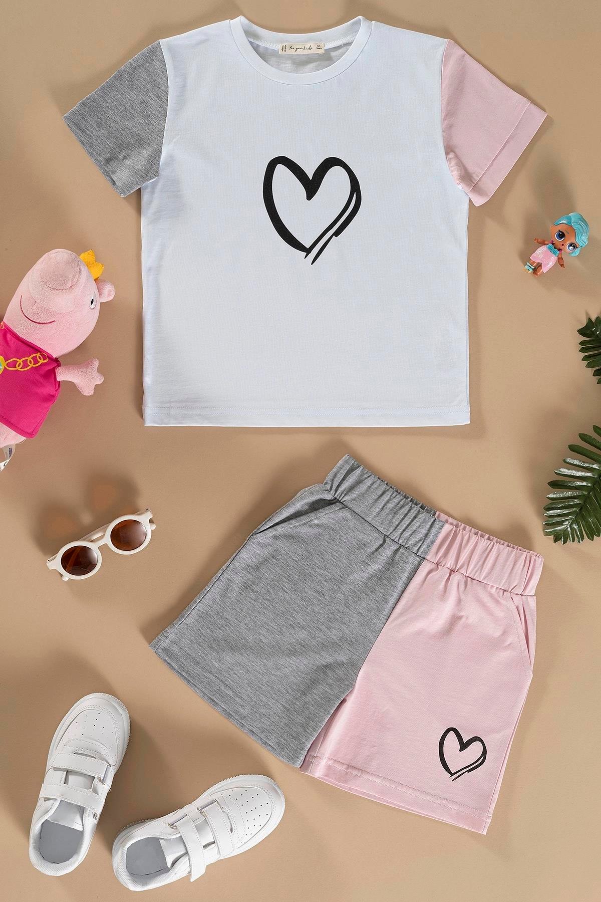 Kalp Baskılı Gri Tshirt Şort Takım  For You Kids Kalp Baskılı Gri Tshirt Şort Takım 