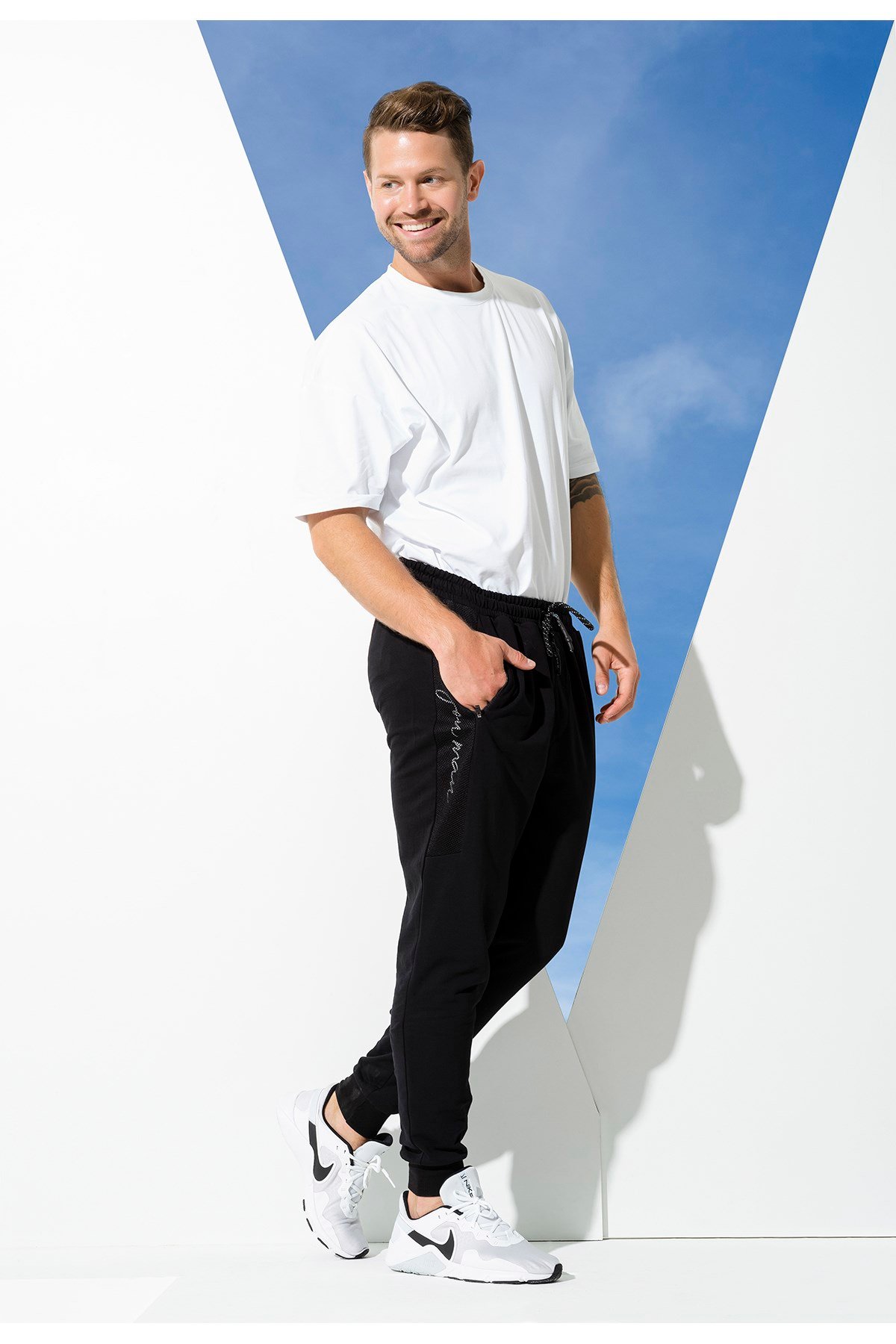 For You Man/For You Moda For You Man For You Man 2 li Pamuklu Yanı File Detay Tshırt Siyah Joger Takım