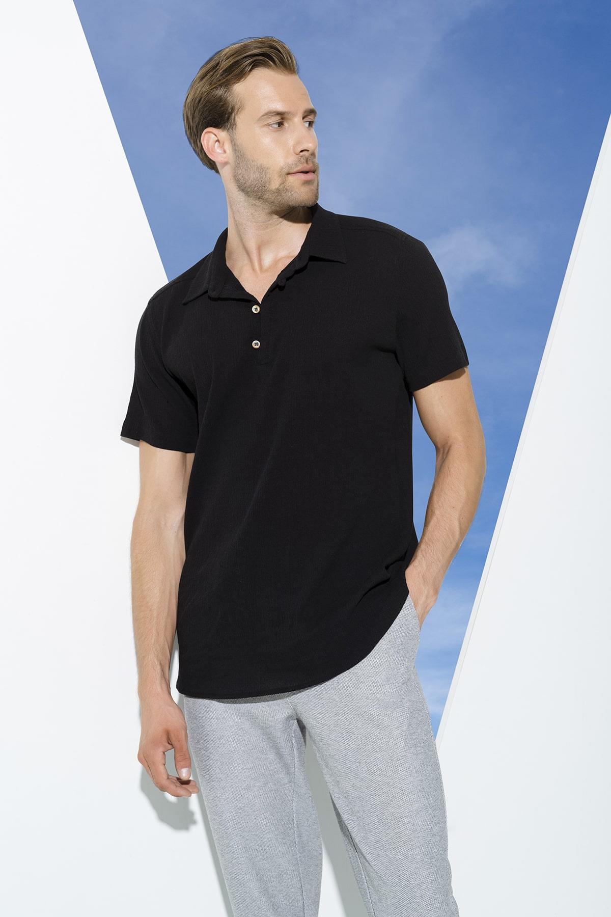 Organik 3 Düğmeli Kısa Kol Siyah Gömlek For You Man Organik 3 Düğmeli Kısa Kol Siyah Gömlek