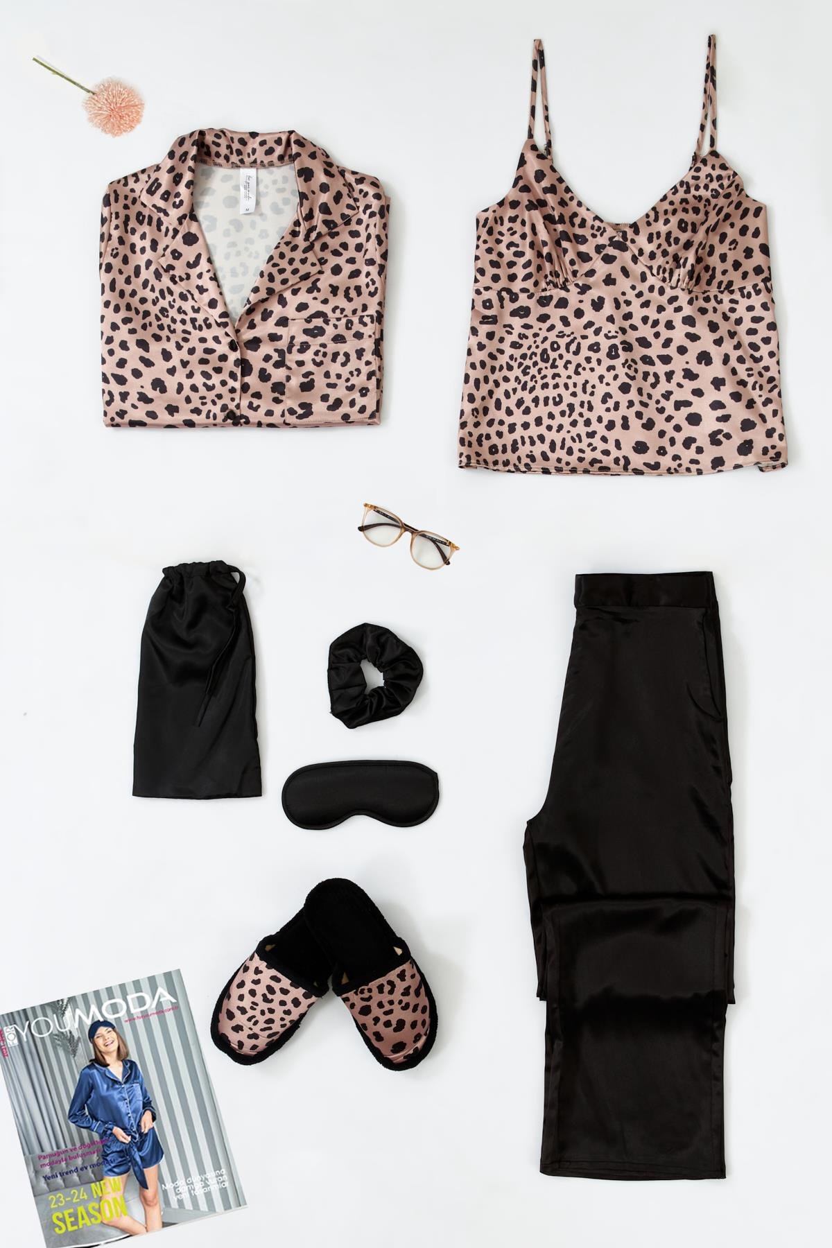 For You Moda 7 li Leopar Hem İçerde Hem Dışarıda Pijama Taş Takım For You Moda 7'li Leopar Hem İçerde Hem Dışarıda Pijama Taş Takımı