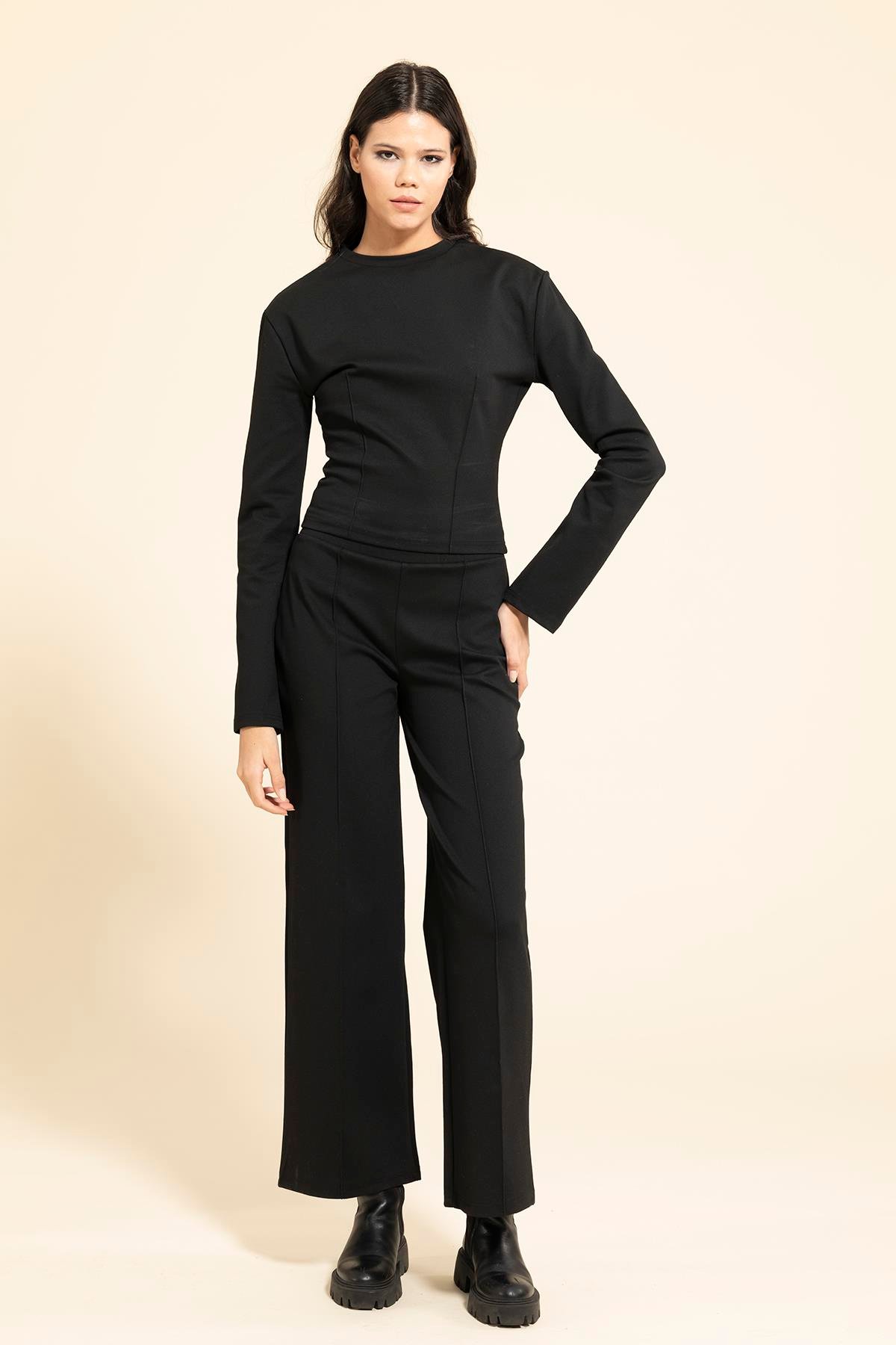 For You Moda Önü Çıma Detaylı Siyah Alt Üst Takım For You Moda Önü Çıma Detaylı Siyah Alt Üst Takım