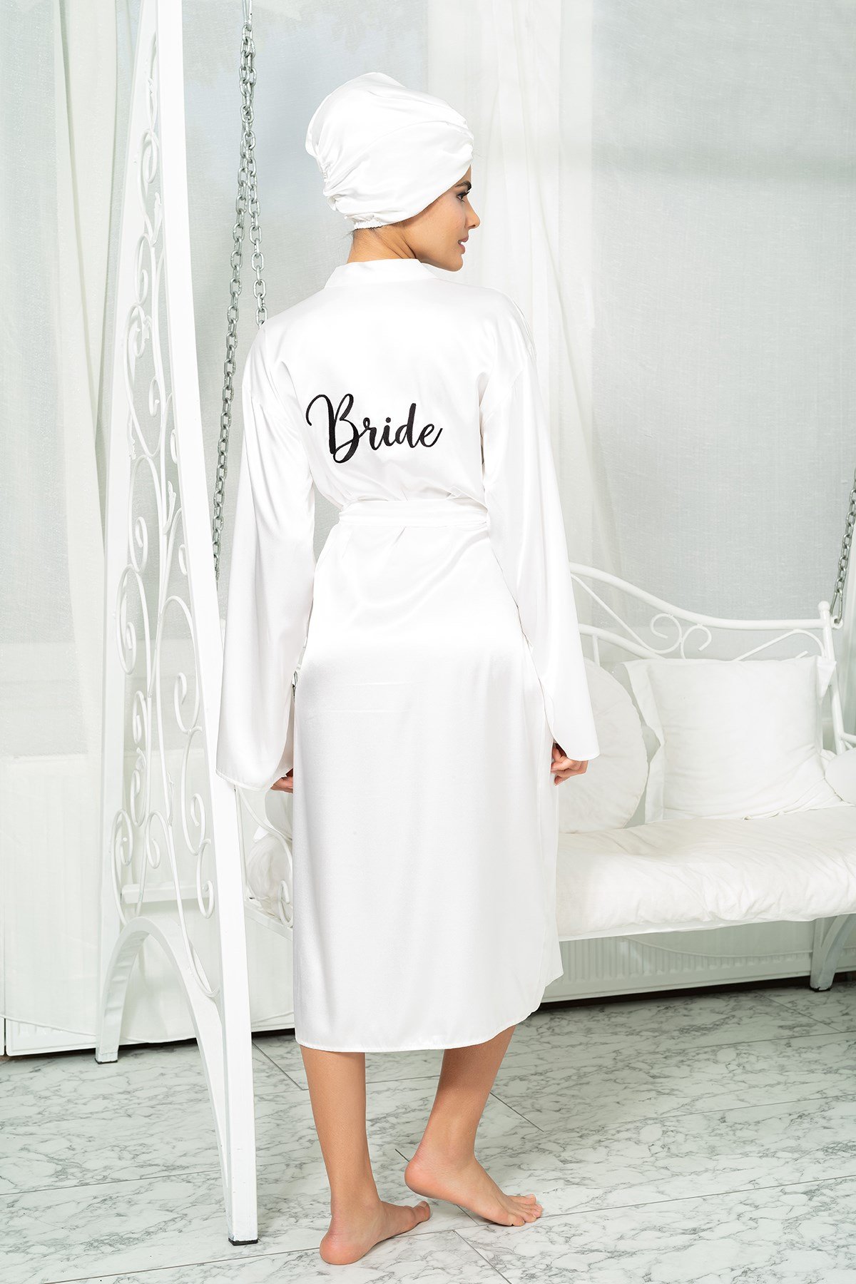 For You Modest Boneli Uzun Siyah Bride Nakışlı Gelin Sabahlığı  For You Modest For You Modest Boneli Uzun Siyah Bride Nakışlı Gelin Sabahlığı 