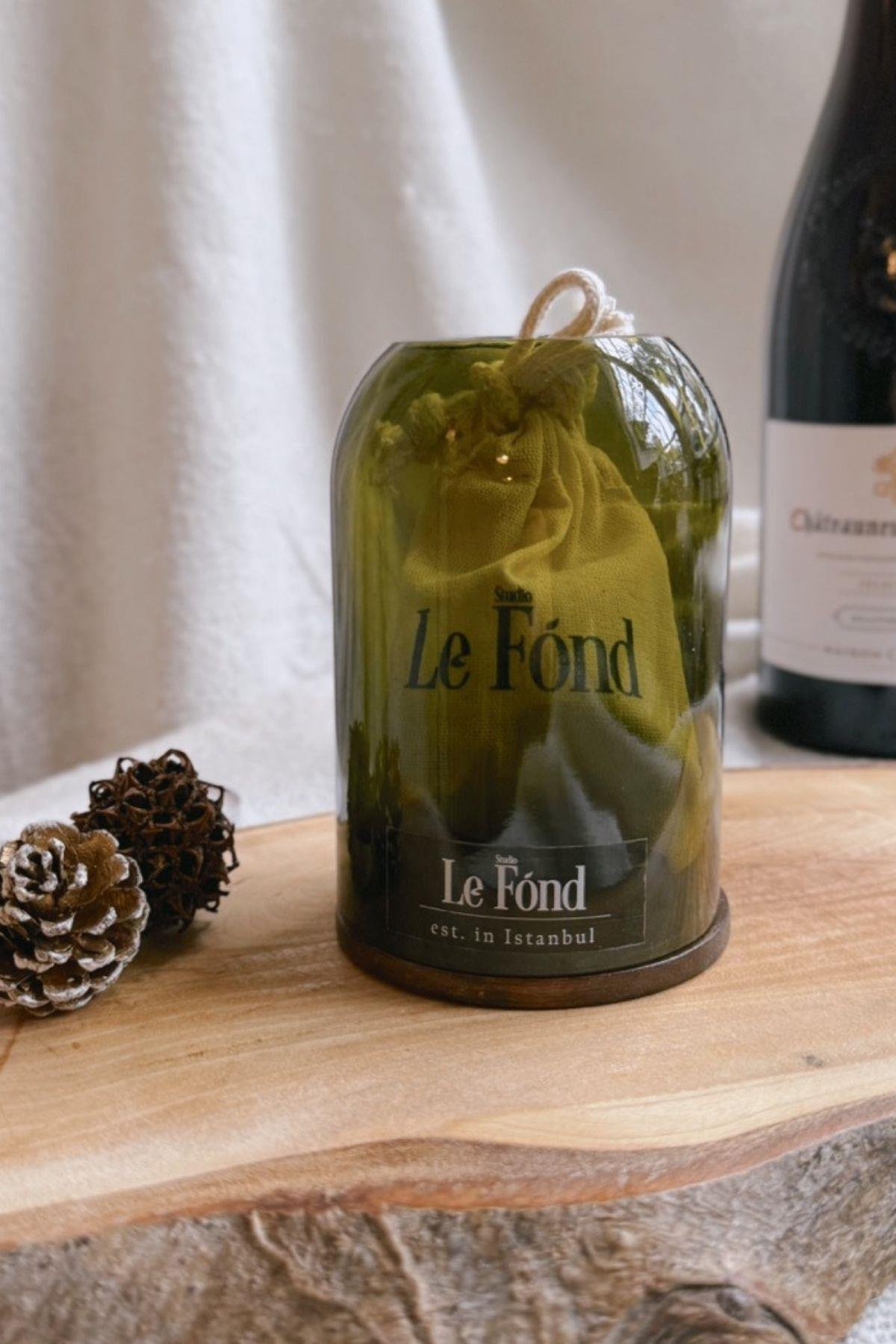 Studio Le Fond Tealight Mumluk - Koyu renk Ahşap Tabanlı (Yeşil)