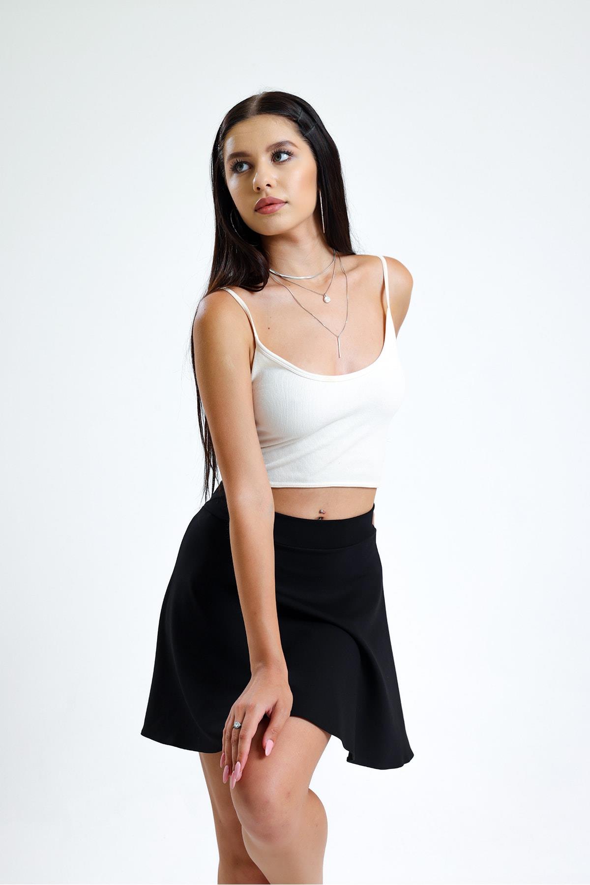 Siyah Mini Kloş Etek