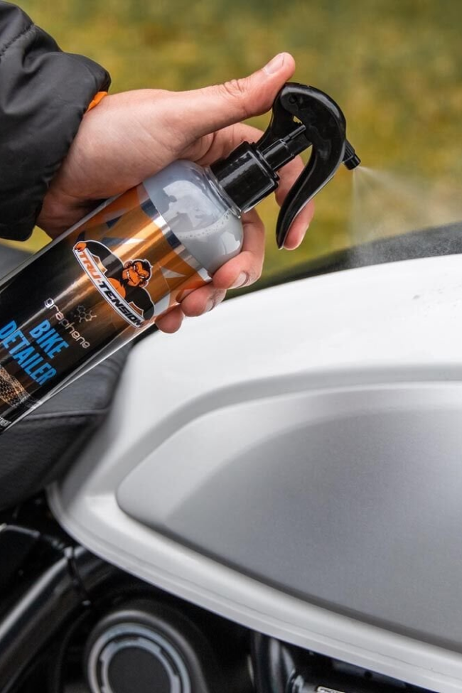 Tru-Tension M033 Graphene Bike Detailer Motosiklet Parlatıcı ve Koruyucu Sprey