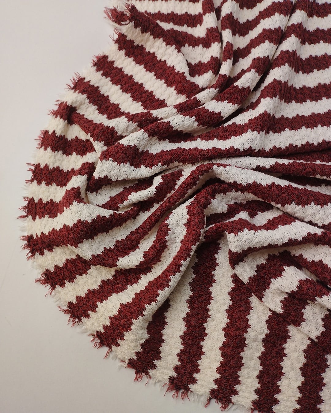 Bordo Ekru Çizgili Triko Kumaş Yumuşacık Esnek Hırkalık & Kazaklık 140x150cm