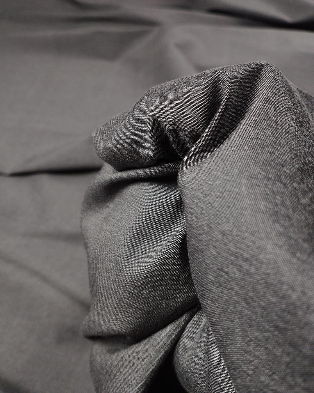 %70 Viskon %27 Sentetik %3 Elastan Gri Parlak Gabardin (En  140 cm x Boy  345 cm)