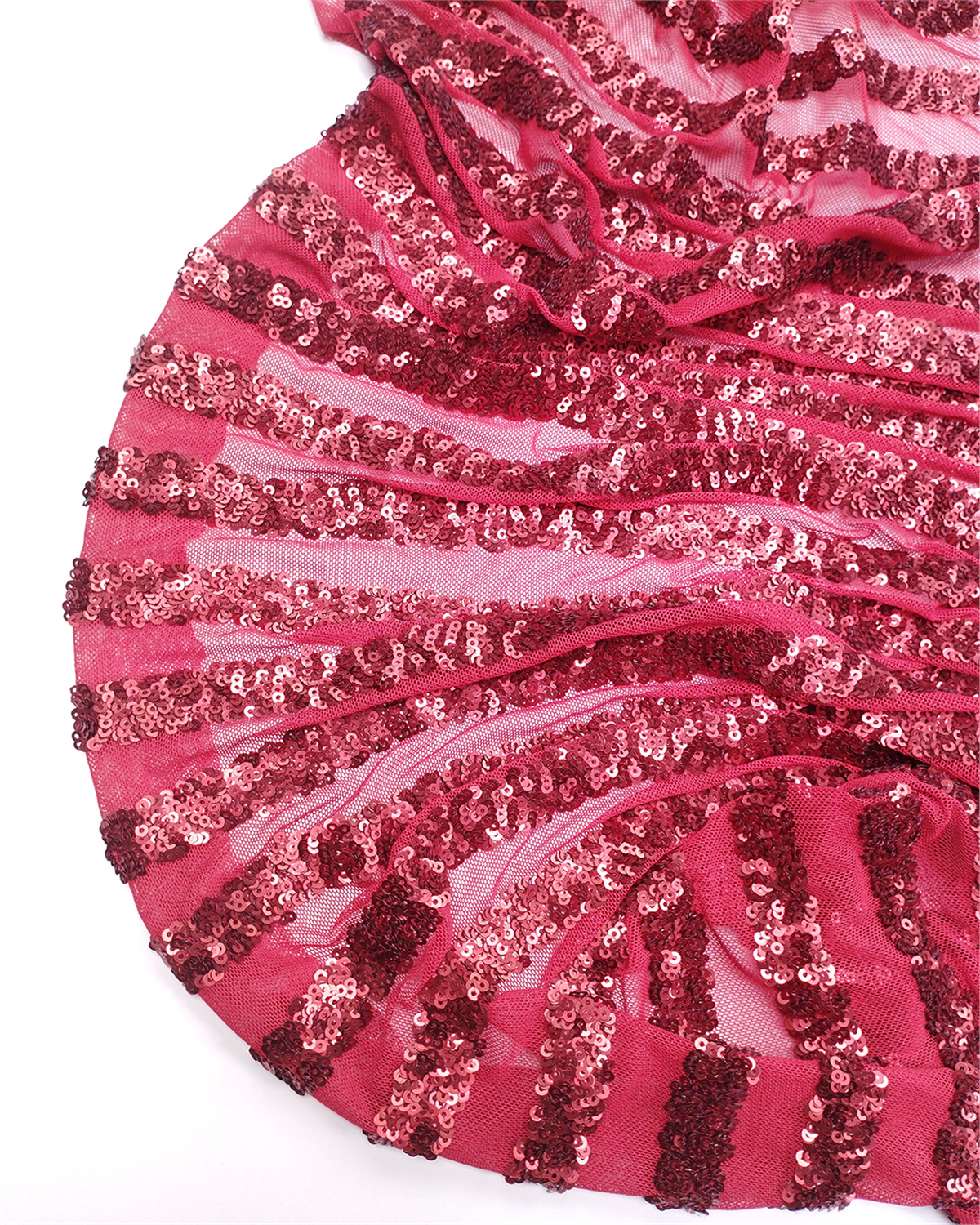 Kırmızı Renkte File Üzeri Enine Pul Payet İşlemeli Kumaş Elbiselik & Bluzluk 125x225cm