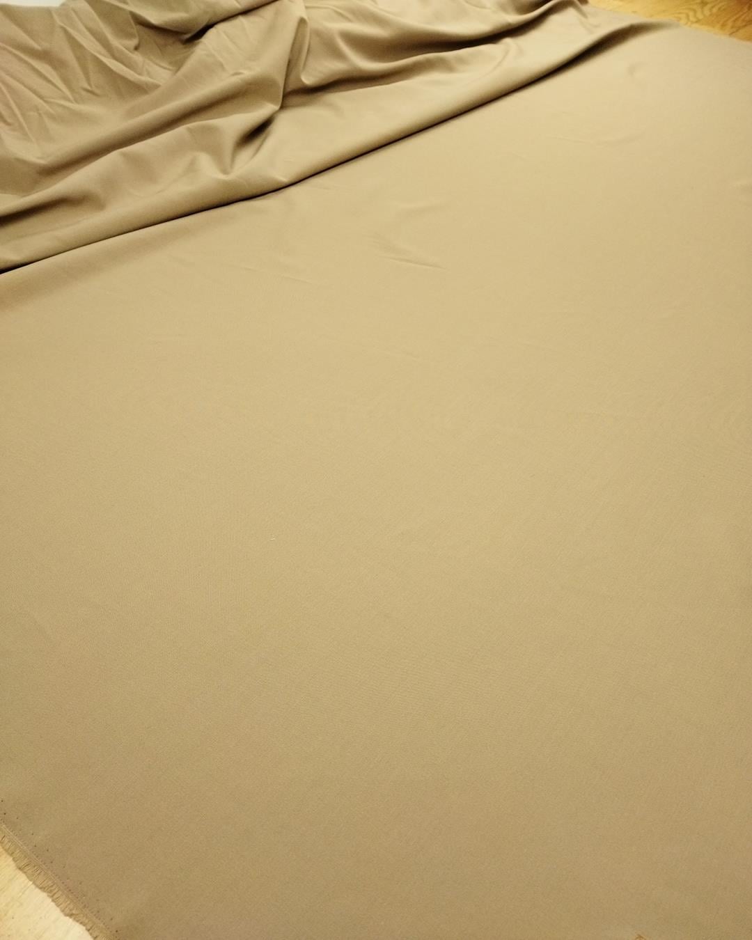 Gabardin Sütlü Kahve Renkte (En 145 cm x Boy 175 cm)