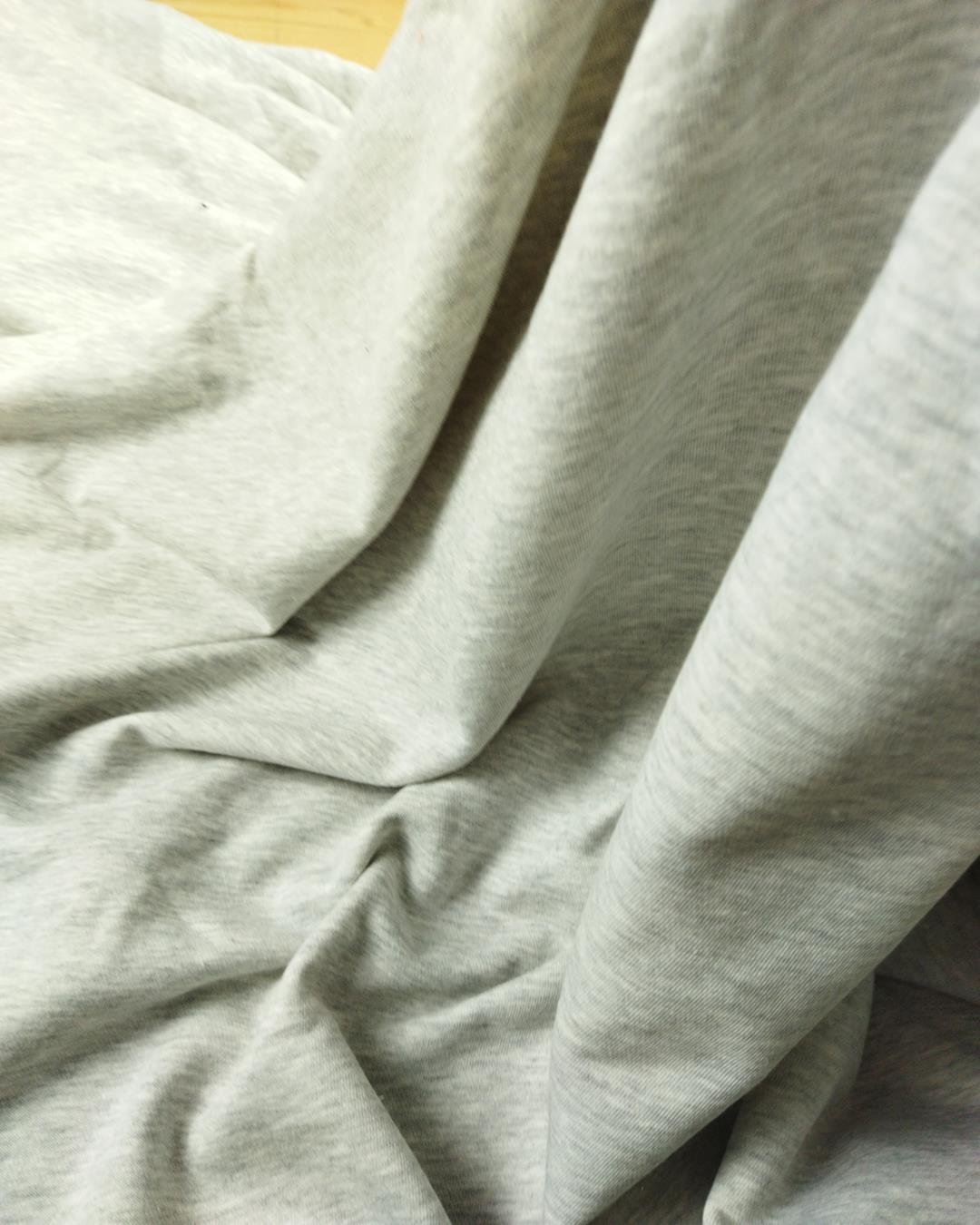 Gri Renkte 3 İğlik (En 170 cm x Boy 145 cm)