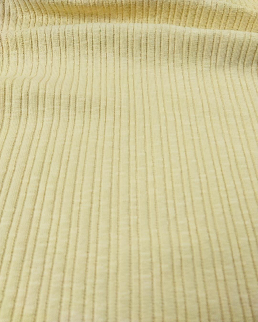Krem Renkte Triko (En  105 cm x Boy  110 cm)
