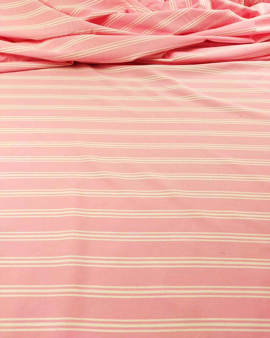 Poplin Benzeri Dokuma Pembe üzeri Beyaz Çizgili En: 150 cm