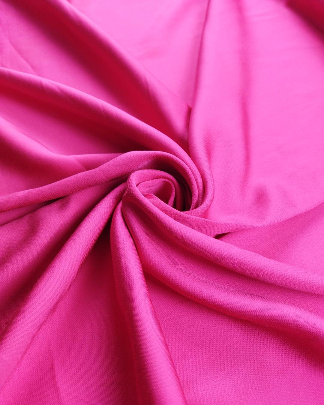 Şeker Pembe Renkte Pamuk Saten (En  125 cm x Boy  190 cm)