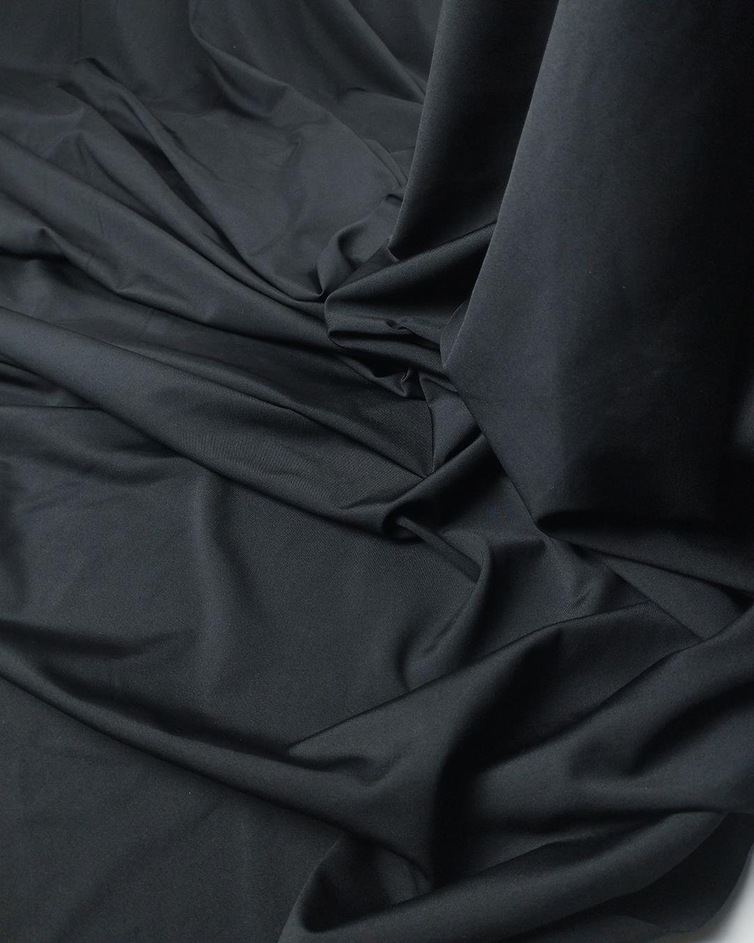 Siyah Renkte Jarse (En  140 cm x Boy 110 cm)