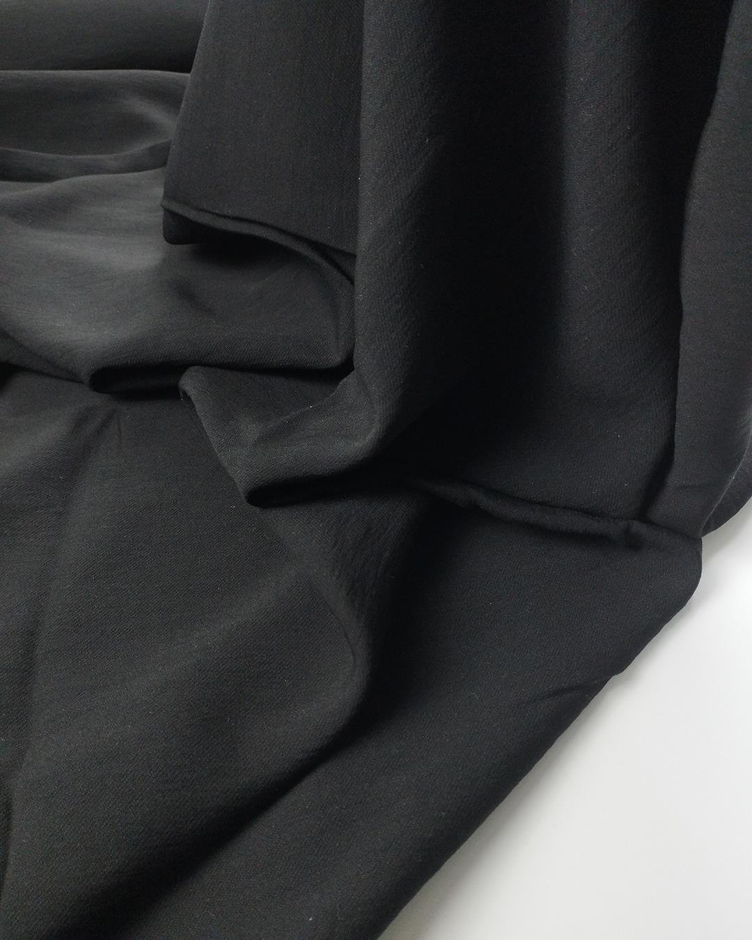 Siyah Renkte Tok Krep (En  140 cm x Boy  380 cm)