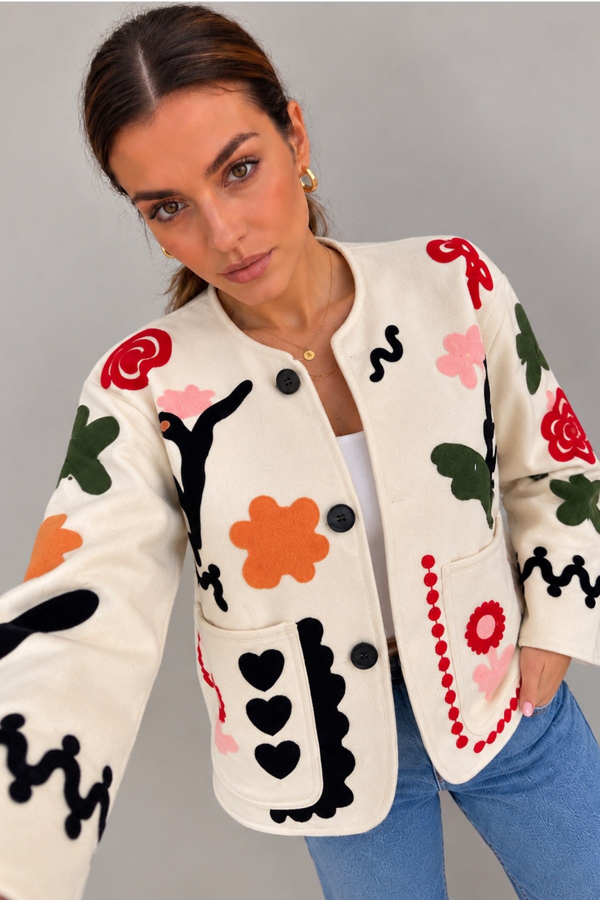 Kadın Floral Motif İşlemeli Bisiklet Yaka Cepli Tasarım Ceket - BejCeketİSTANGÜL BUTİK