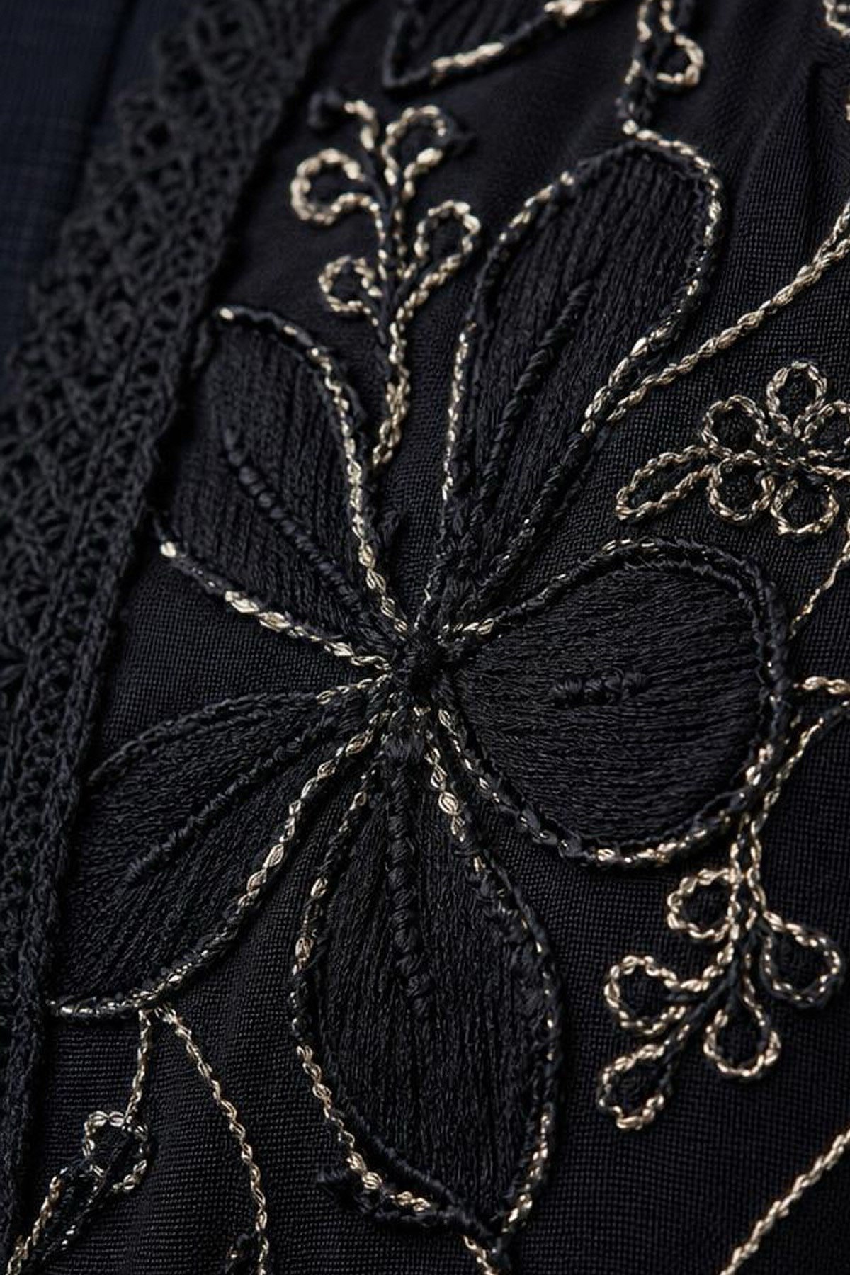 Black Rose Nakışlı Özel Tasarım CeketCeketİSTANGÜL BUTİK