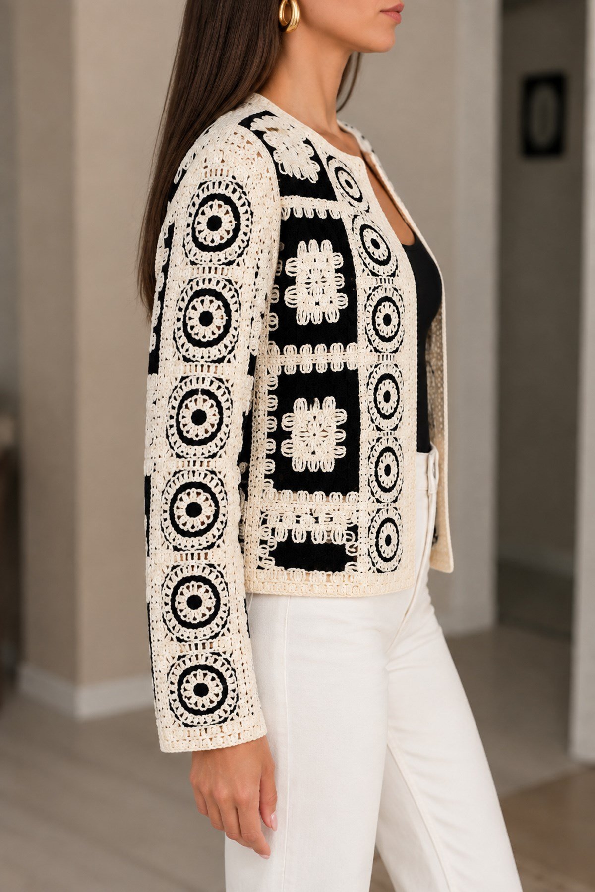 Premium Tasarım Siyah Krem El İşi Görünümlü Patchwork Kroşe HırkaHırkaİSTANGÜL BUTİK