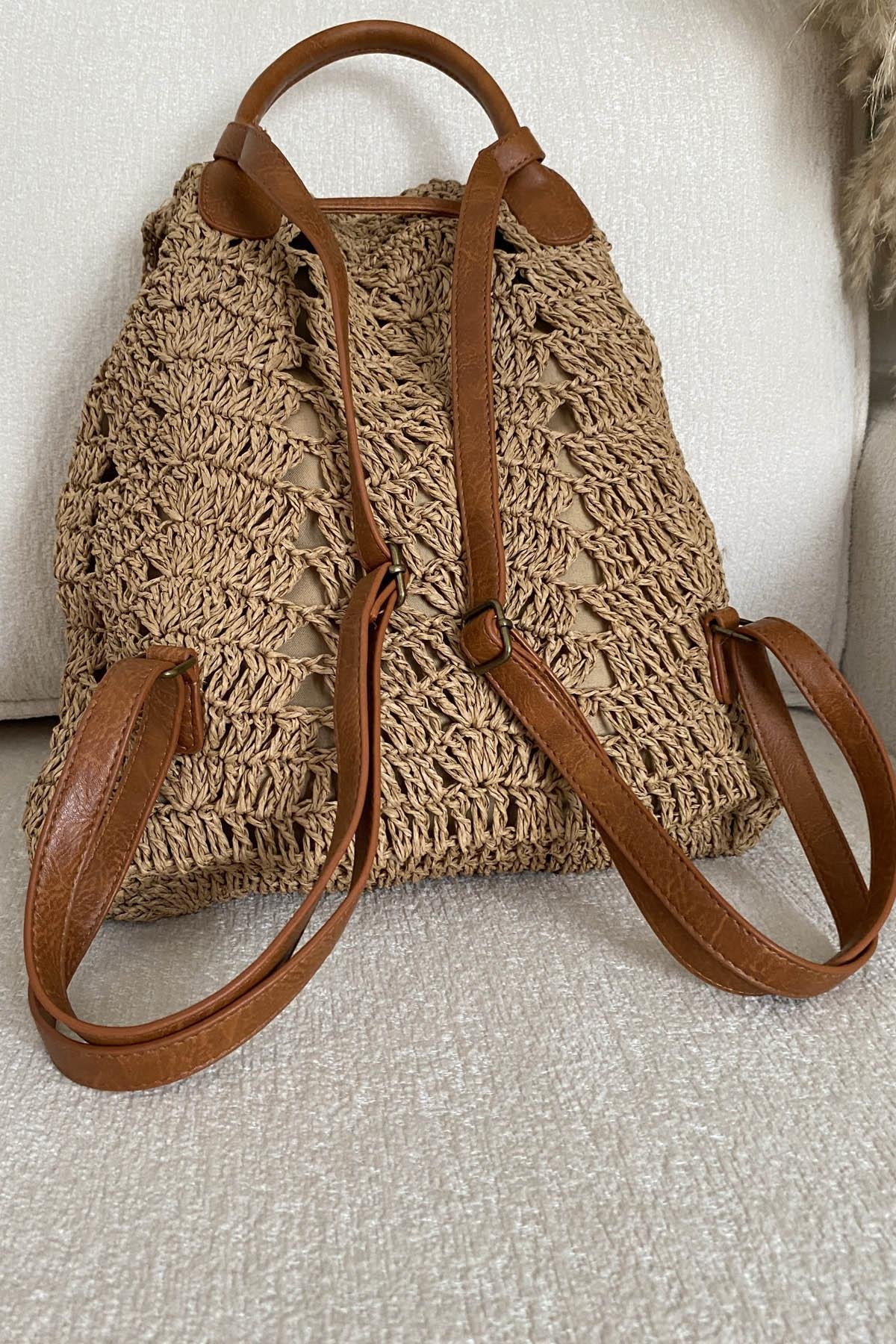 Bohemian Chic Tote Hasır Sırt Çantasıİstangulbutik.com'da en şık Bohem tarzı hasır sırt çantalarını keşfedin! Modanın trendi olan Bohemian Chic Tote Hasır Sırt Çantaları ile tarzınızı tamamlayın.ÇantaİSTANGÜL BUTİK