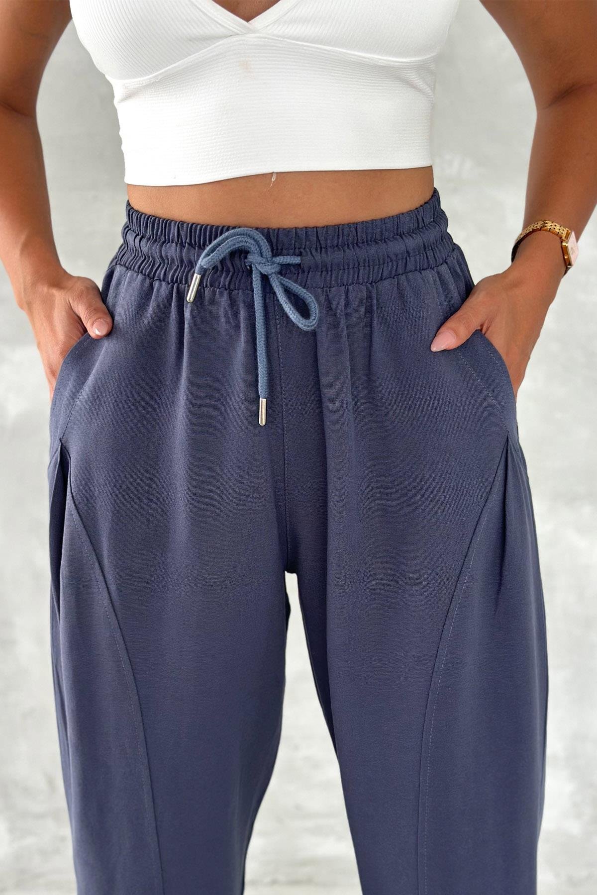 Paça ve Cep Detay Pamuklu Keten Rahat Pantolonİstangulbutik.com'da, paça ve cep detayıyla tasarlanmış pamuklu keten rahat pantolonu keşfedin! Şıklığı ve rahatlığı bir arada sunan bu pantolonla tarzınızı tamamlayın.PantolonİSTANGÜL BUTİK