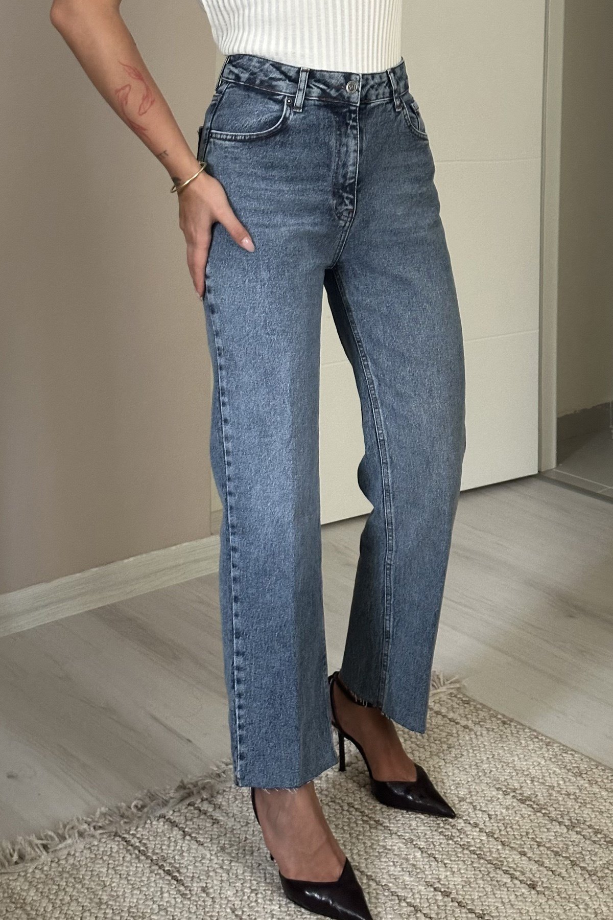Kadın Yüksek Bel Kalçayı Toparlayan Straight Leg Jean - MaviJeanİSTANGÜL BUTİK