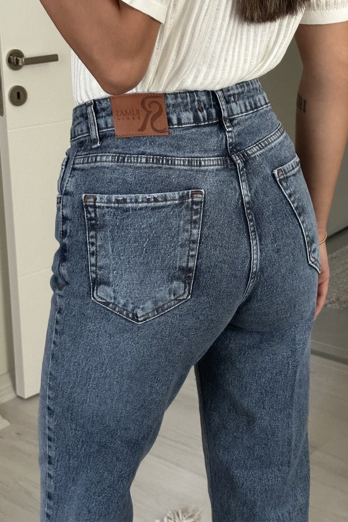 Kadın Yüksek Bel Kalçayı Toparlayan Straight Leg Jean - MaviJeanİSTANGÜL BUTİK