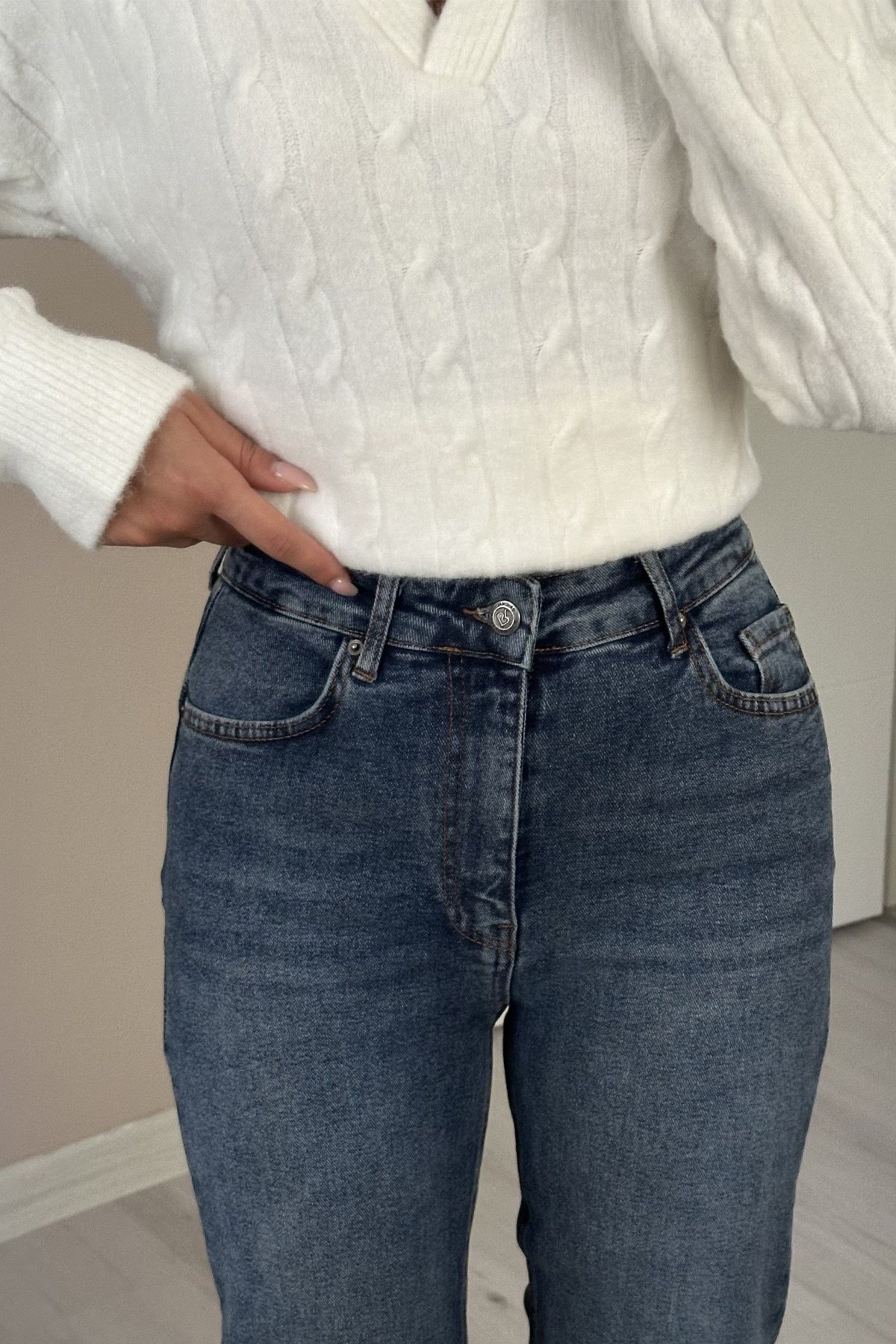 Kadın Yüksek Bel Push Up Straight Jean Pantolon - Mavi JeanİSTANGÜL BUTİK