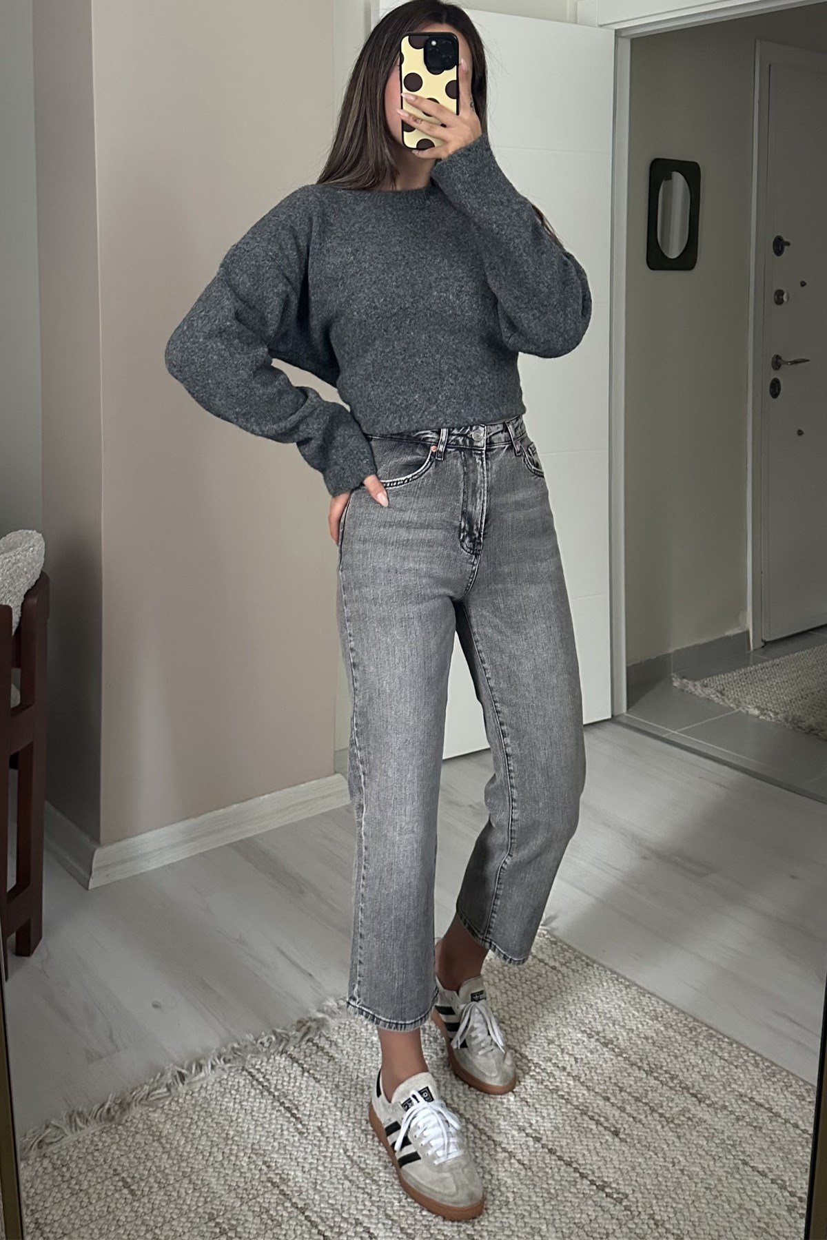 Kadın Yüksek Bel Vintage Yıkamalı Straight Gri Jean PantolonJeanİSTANGÜL BUTİK