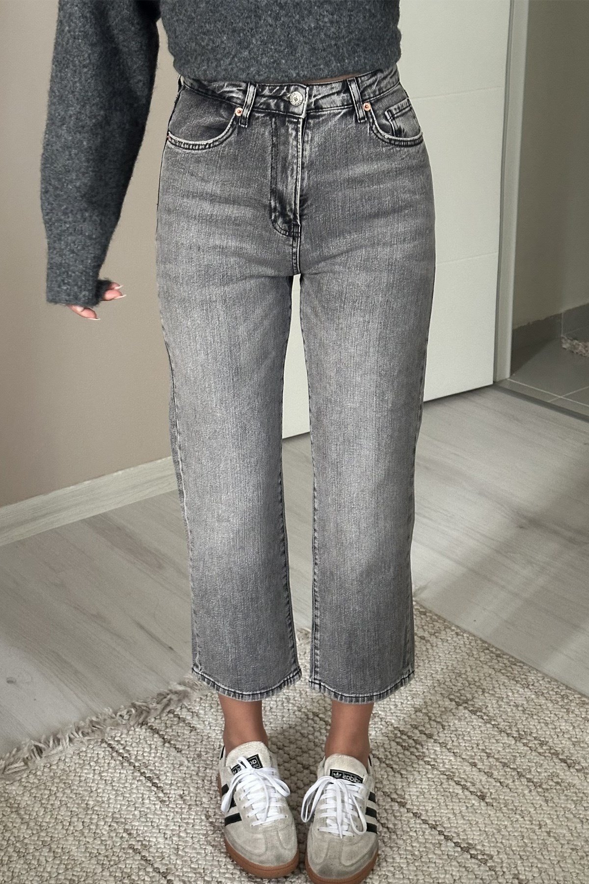 Kadın Yüksek Bel Vintage Yıkamalı Straight Gri Jean PantolonJeanİSTANGÜL BUTİK