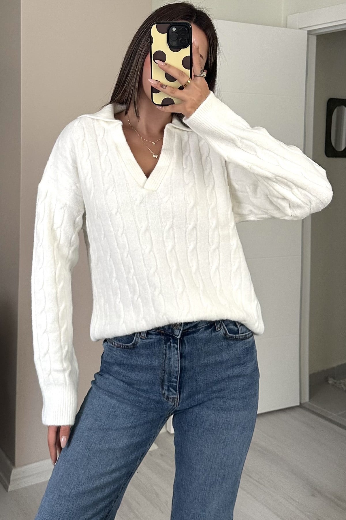 Kadın Polo Yaka Saç Örgü Desenli Oversize Yumoş Triko Kazak - EkruKadın Polo Yaka Saç Örgü Desenli Oversize Yumoş Triko KazakTriko&KazakİSTANGÜL BUTİK