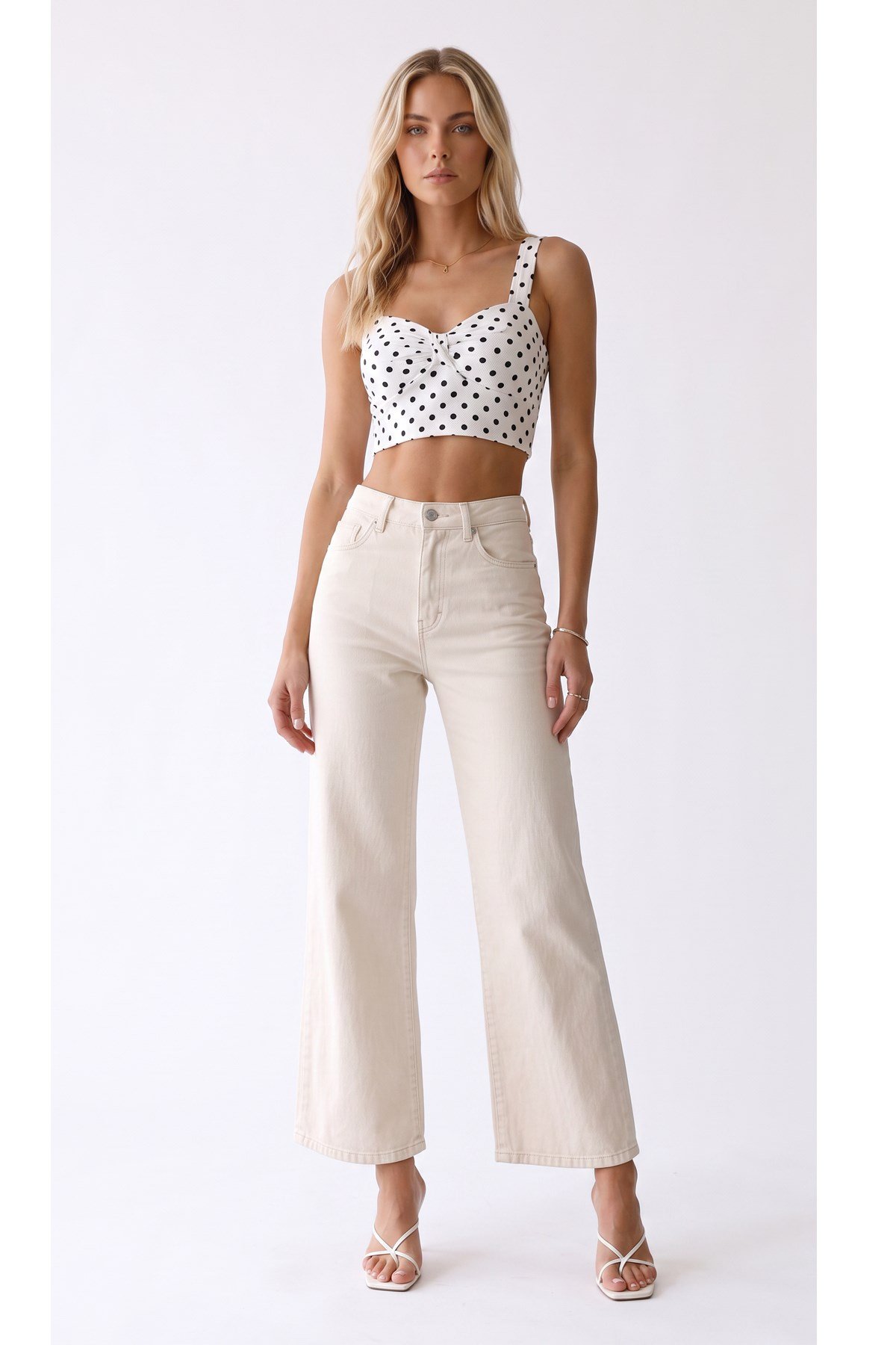 Kadın Yüksek Bel Likralı Wide Leg Cropped JeanKadın Yüksek Bel Full Likralı Wide Leg Cropped Jean | Premium DenimJeanİSTANGÜL BUTİK